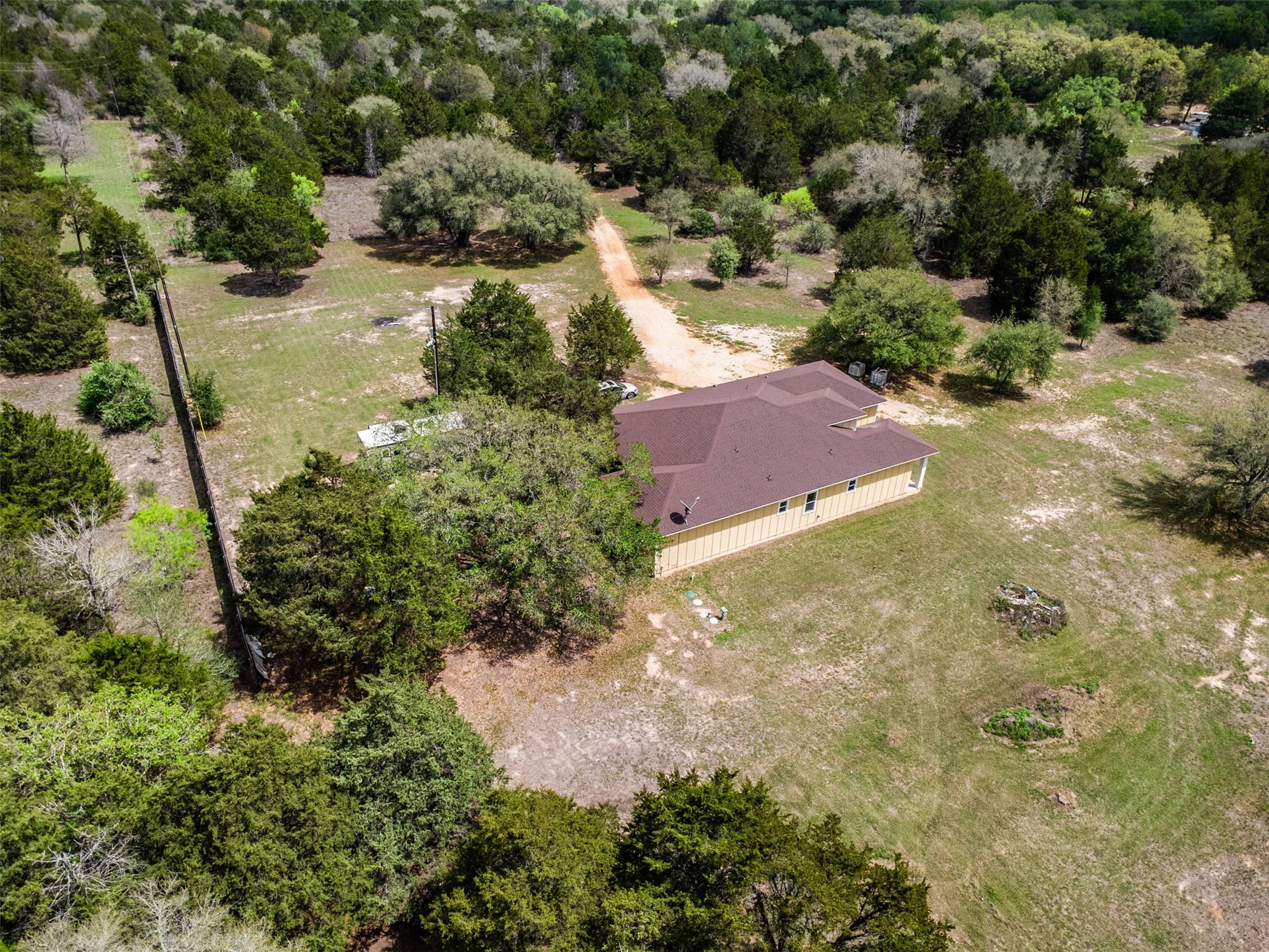 1354 OLD PIN OAK Rd, Paige, TX 78659