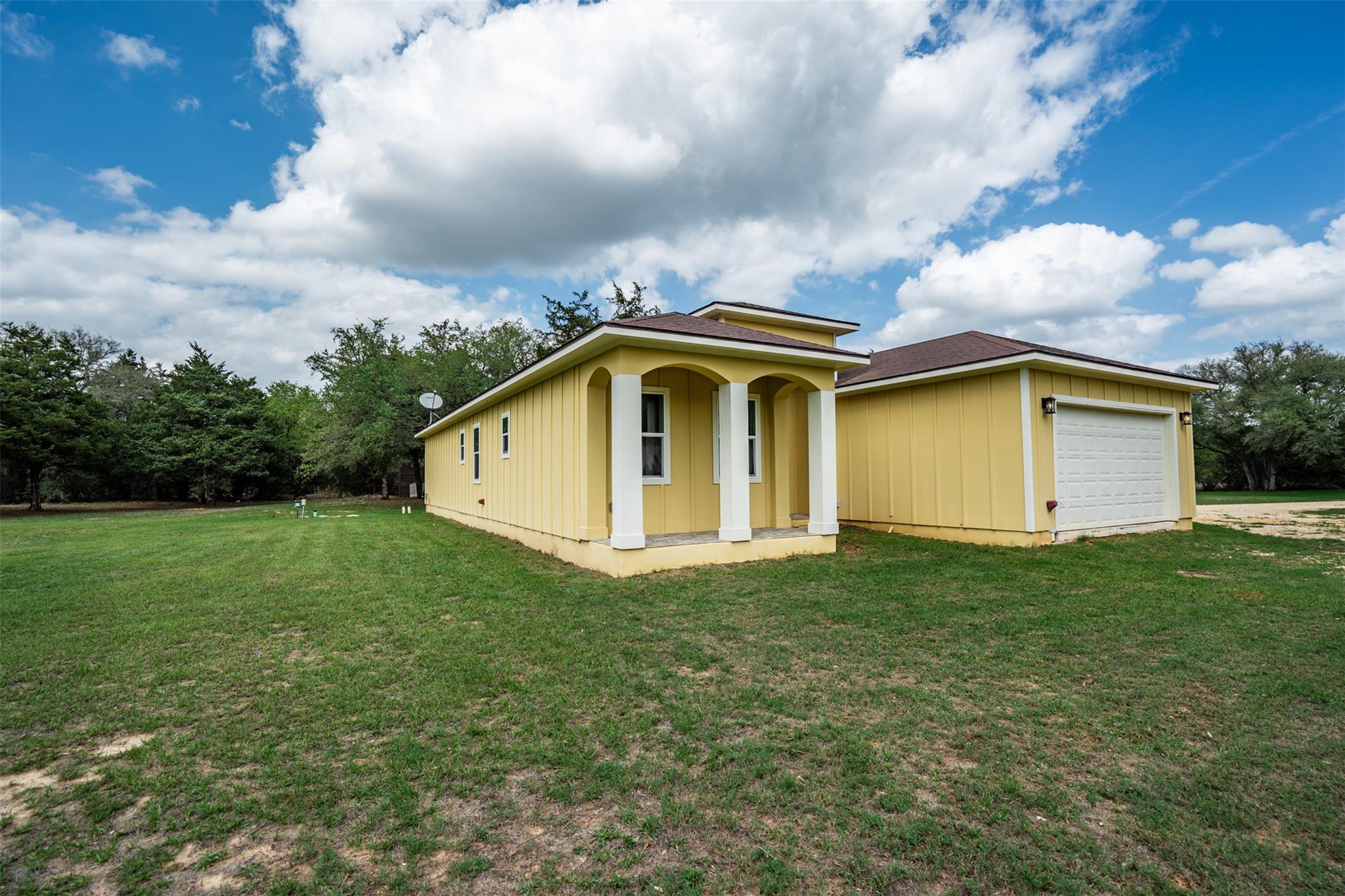 1354 OLD PIN OAK Rd, Paige, TX 78659