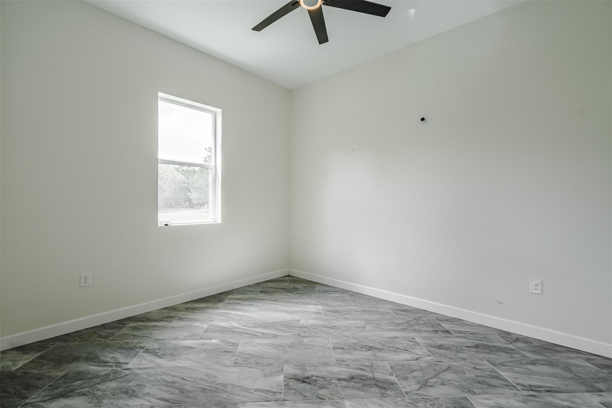 1354 OLD PIN OAK Rd, Paige, TX 78659