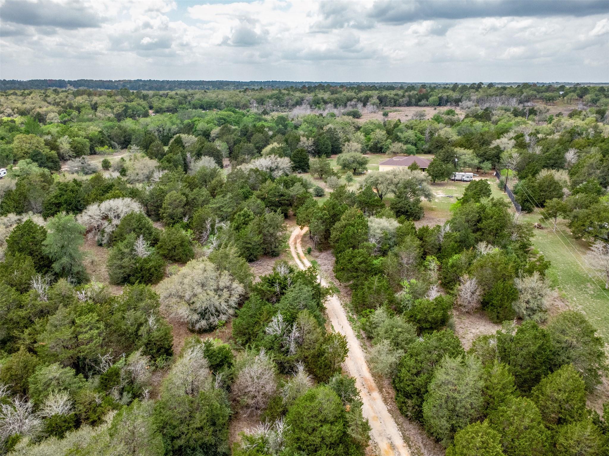 1354 OLD PIN OAK Rd, Paige, TX 78659