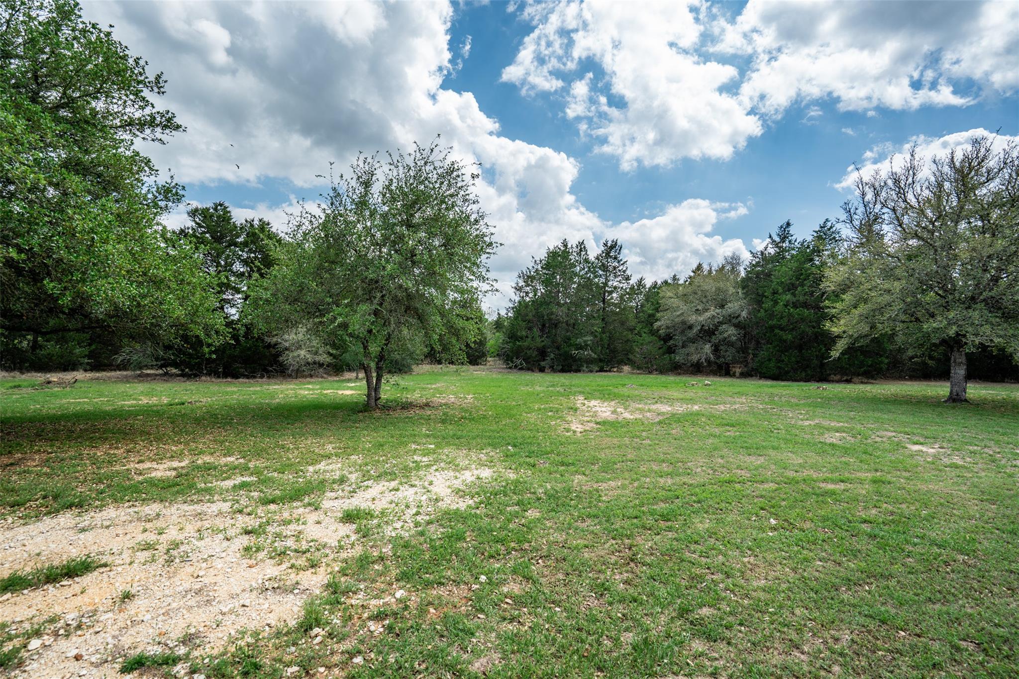 1354 OLD PIN OAK Rd, Paige, TX 78659