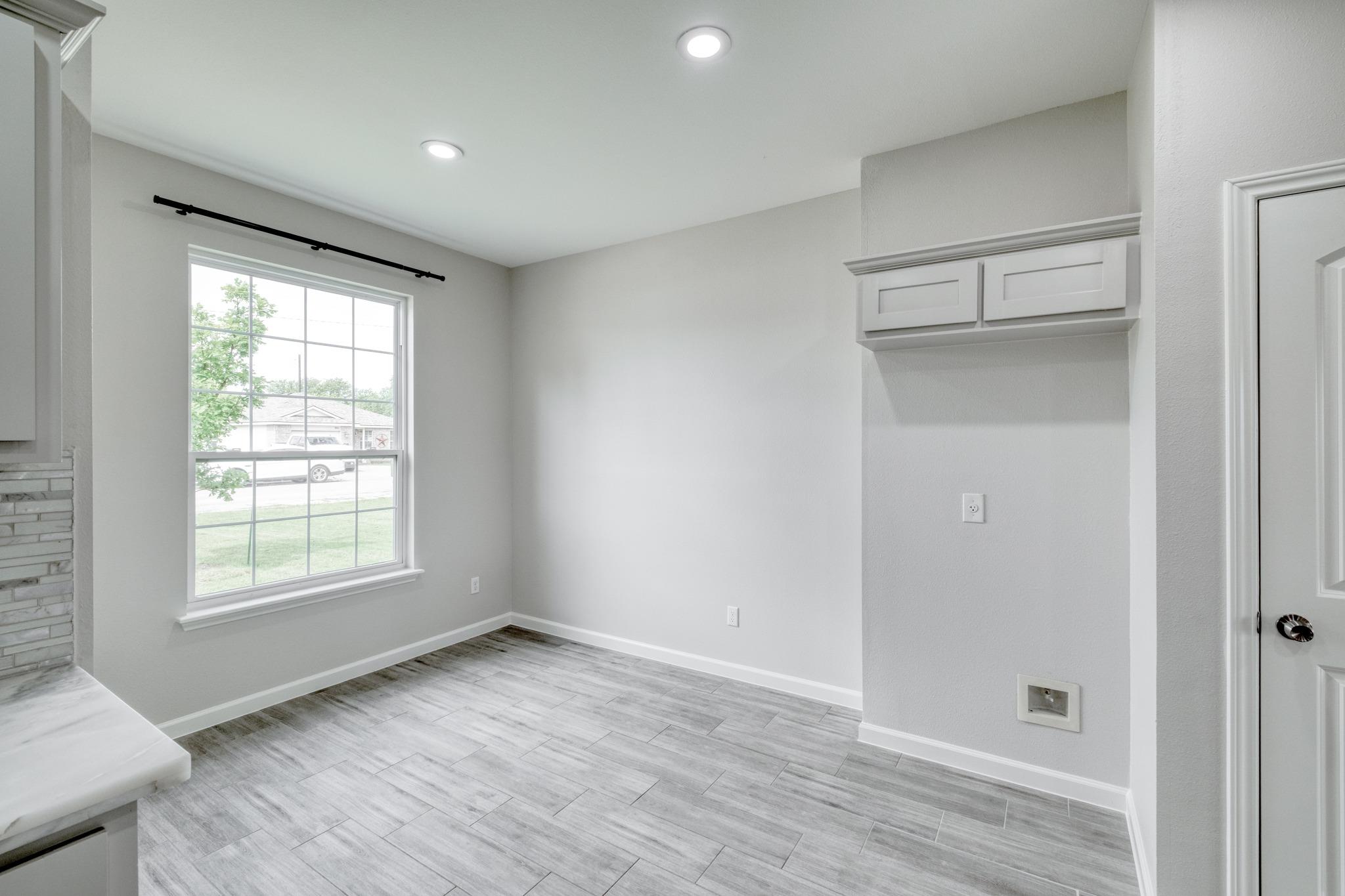 902 Fannin St, Lockhart, TX 78644