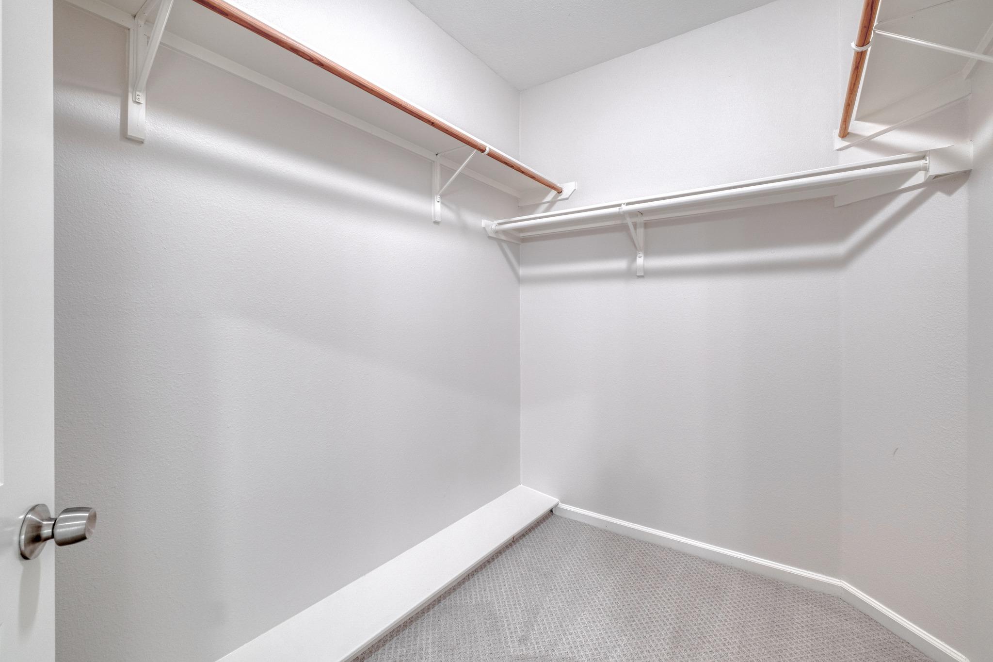 902 Fannin St, Lockhart, TX 78644