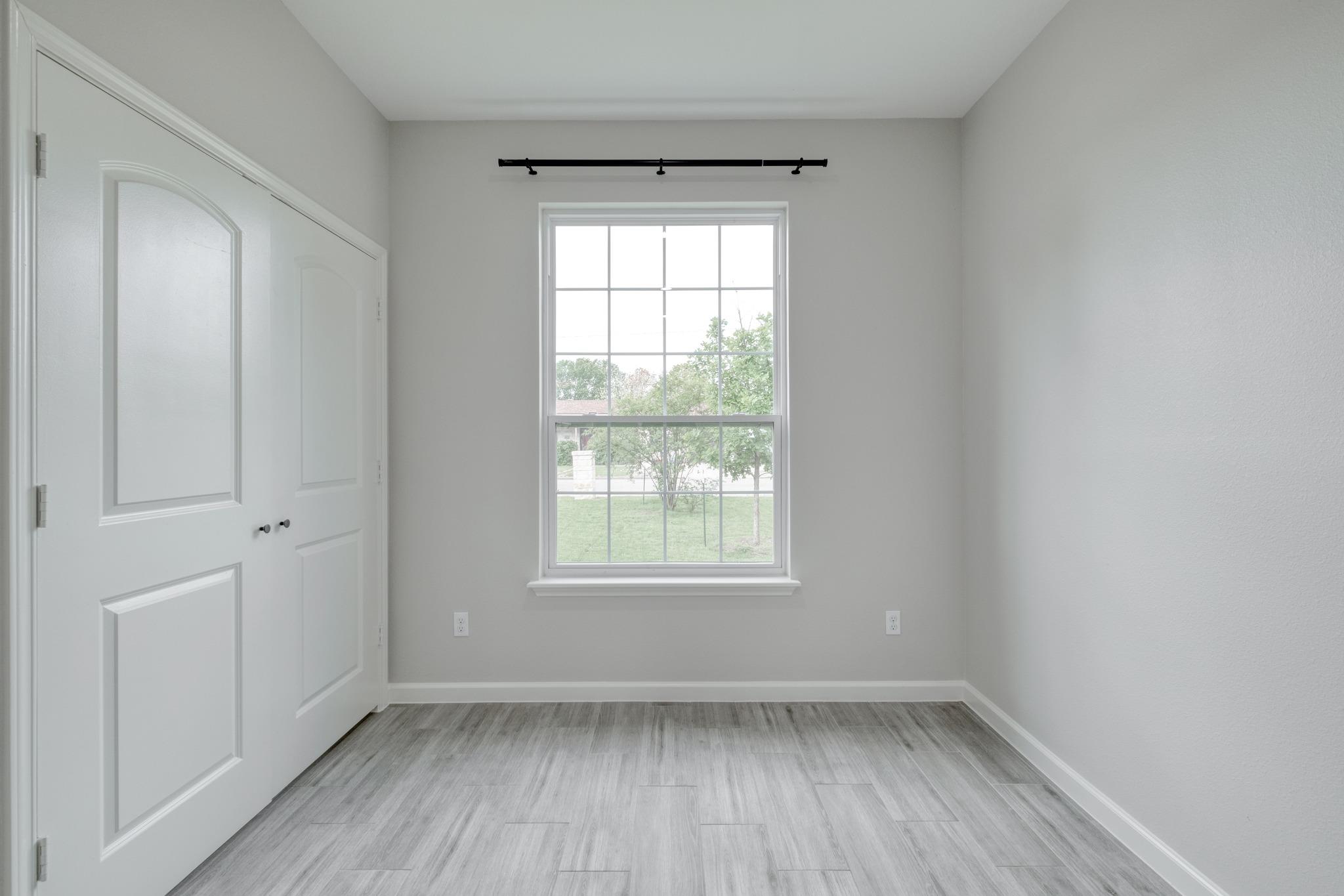 902 Fannin St, Lockhart, TX 78644