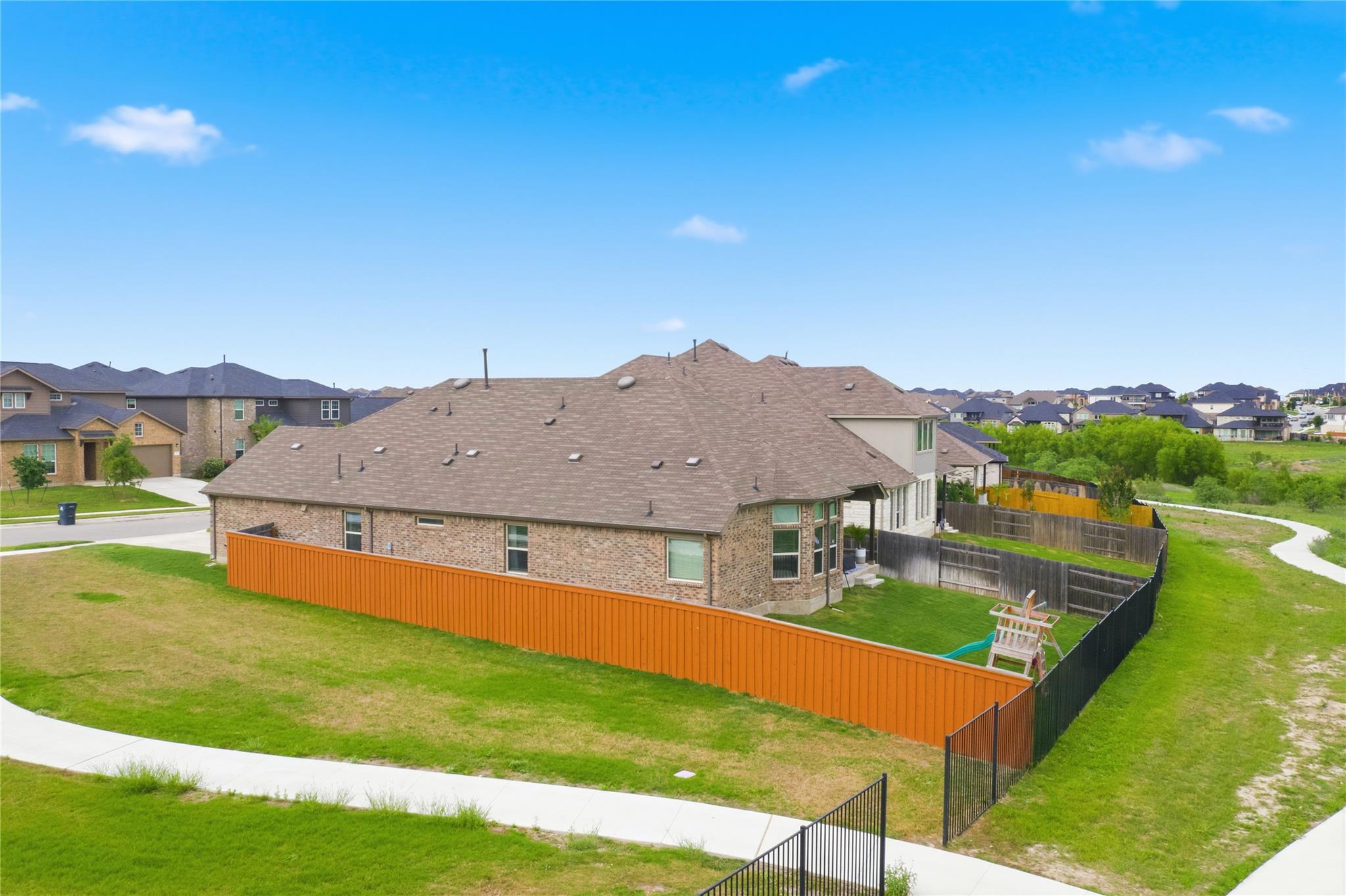 544 Cherrystone Loop, Buda, TX 78610