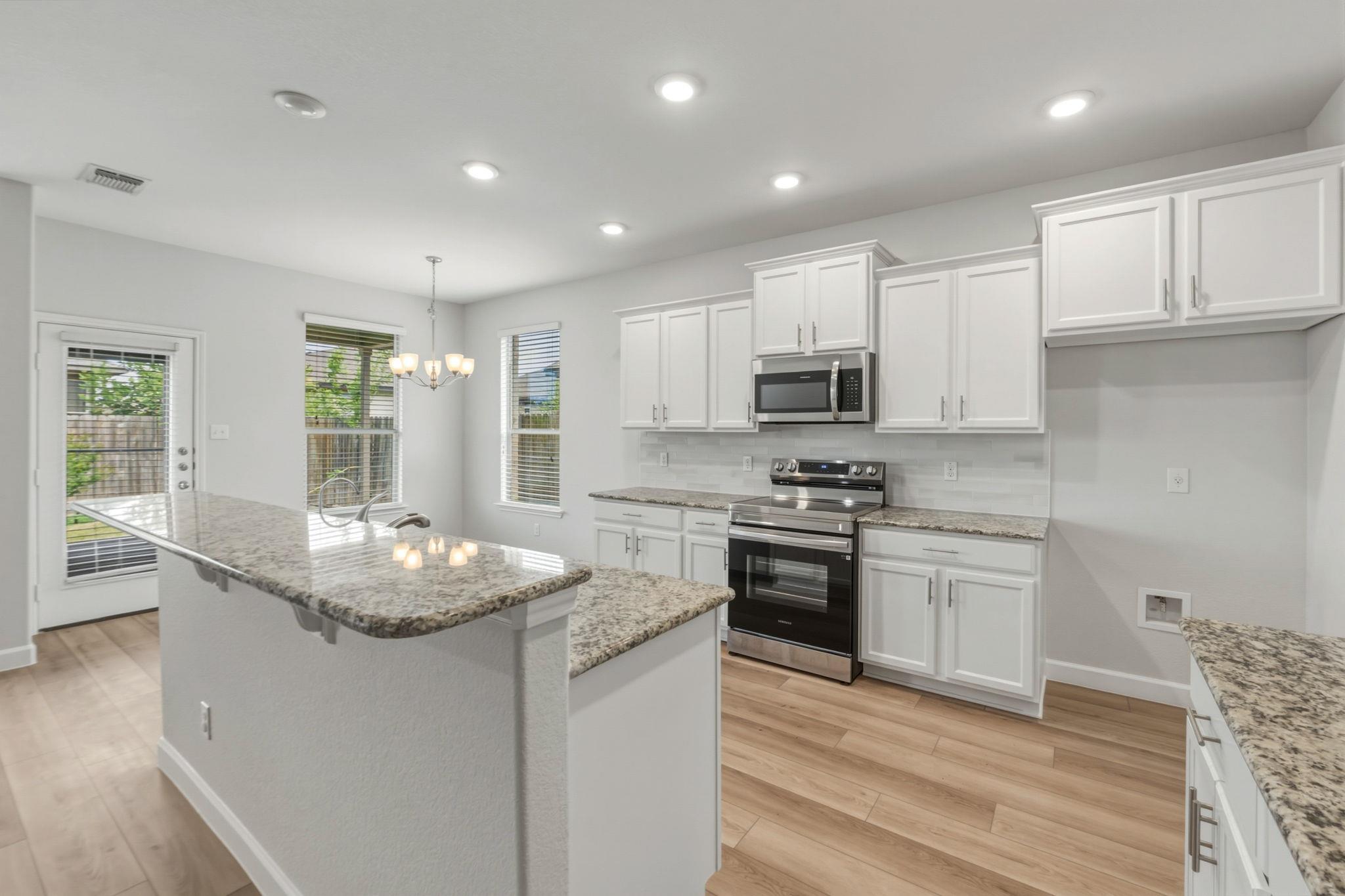 301 Serpentine Ln, Jarrell, TX 76537