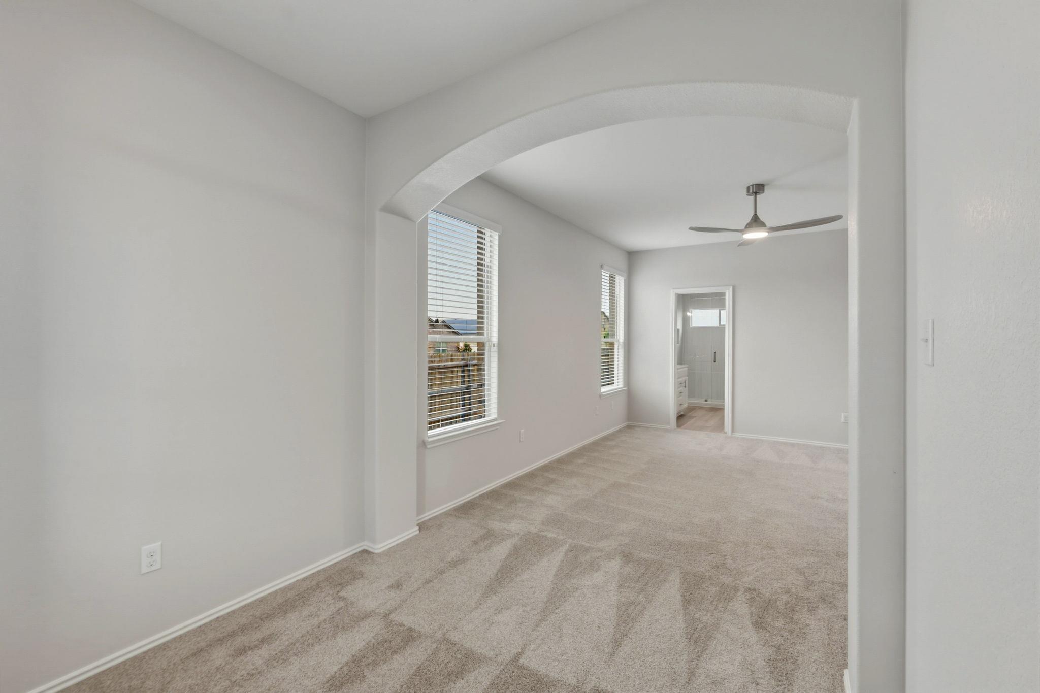 301 Serpentine Ln, Jarrell, TX 76537