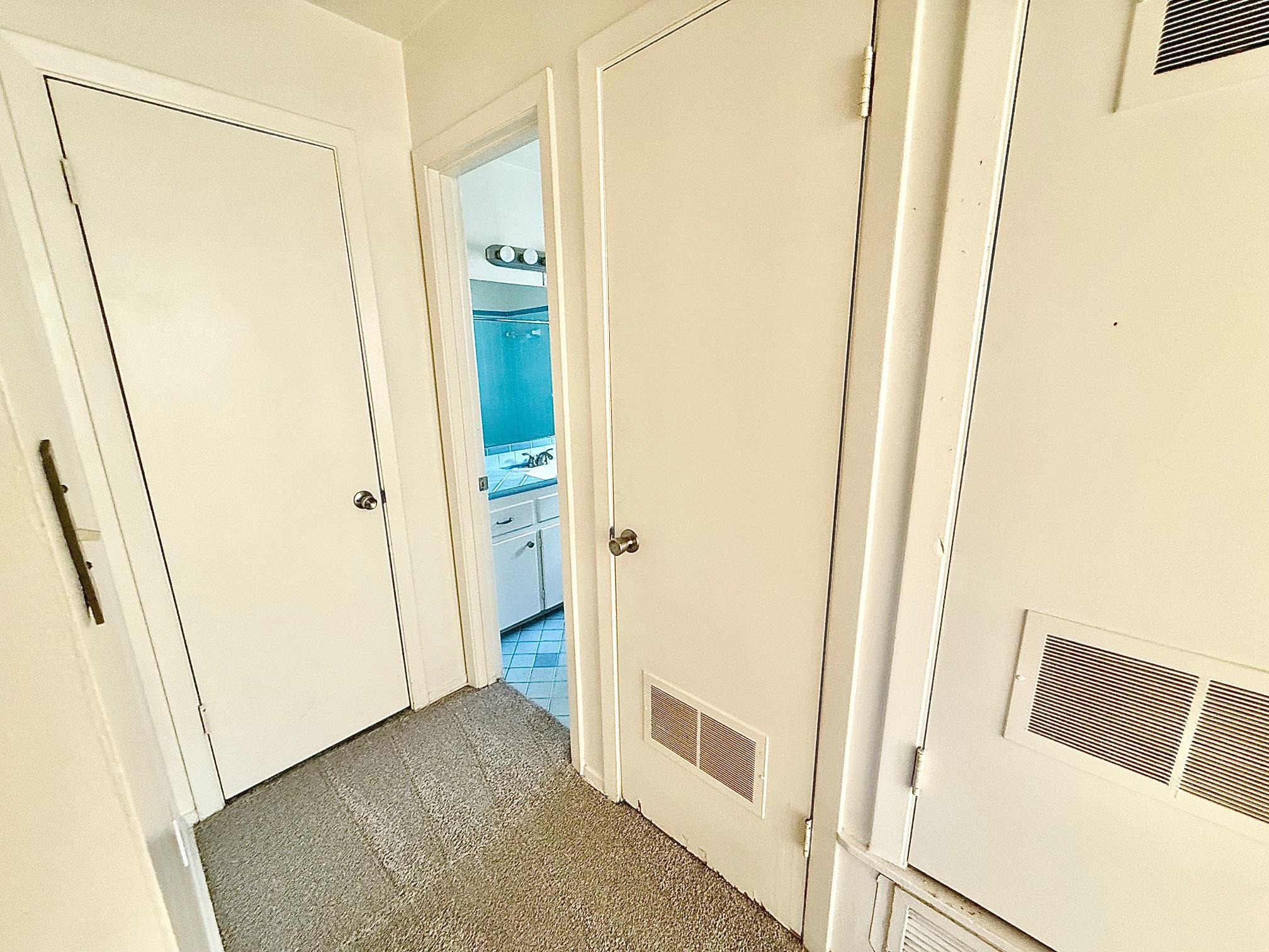 2411 S 5th St # 4, Austin, TX 78704