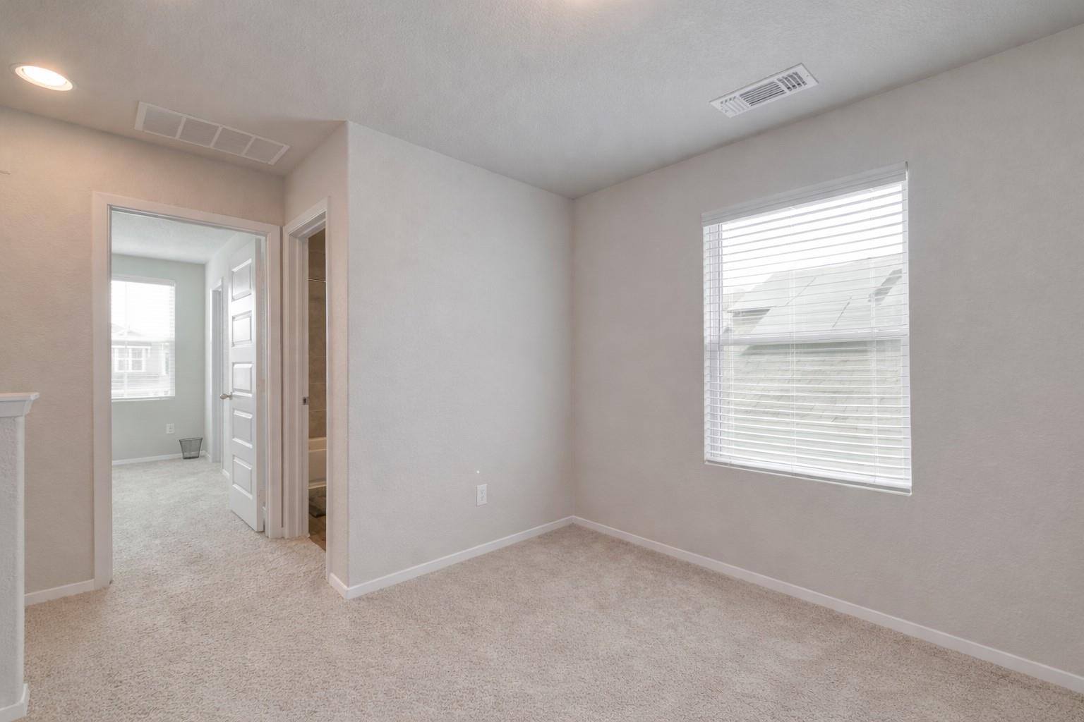 2710 Paragon Fox Dr, Pflugerville, TX 78660