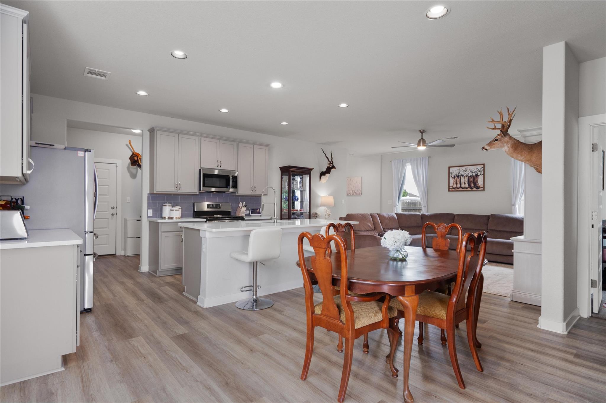 64 Bent Trail Ln, Georgetown, TX 78628