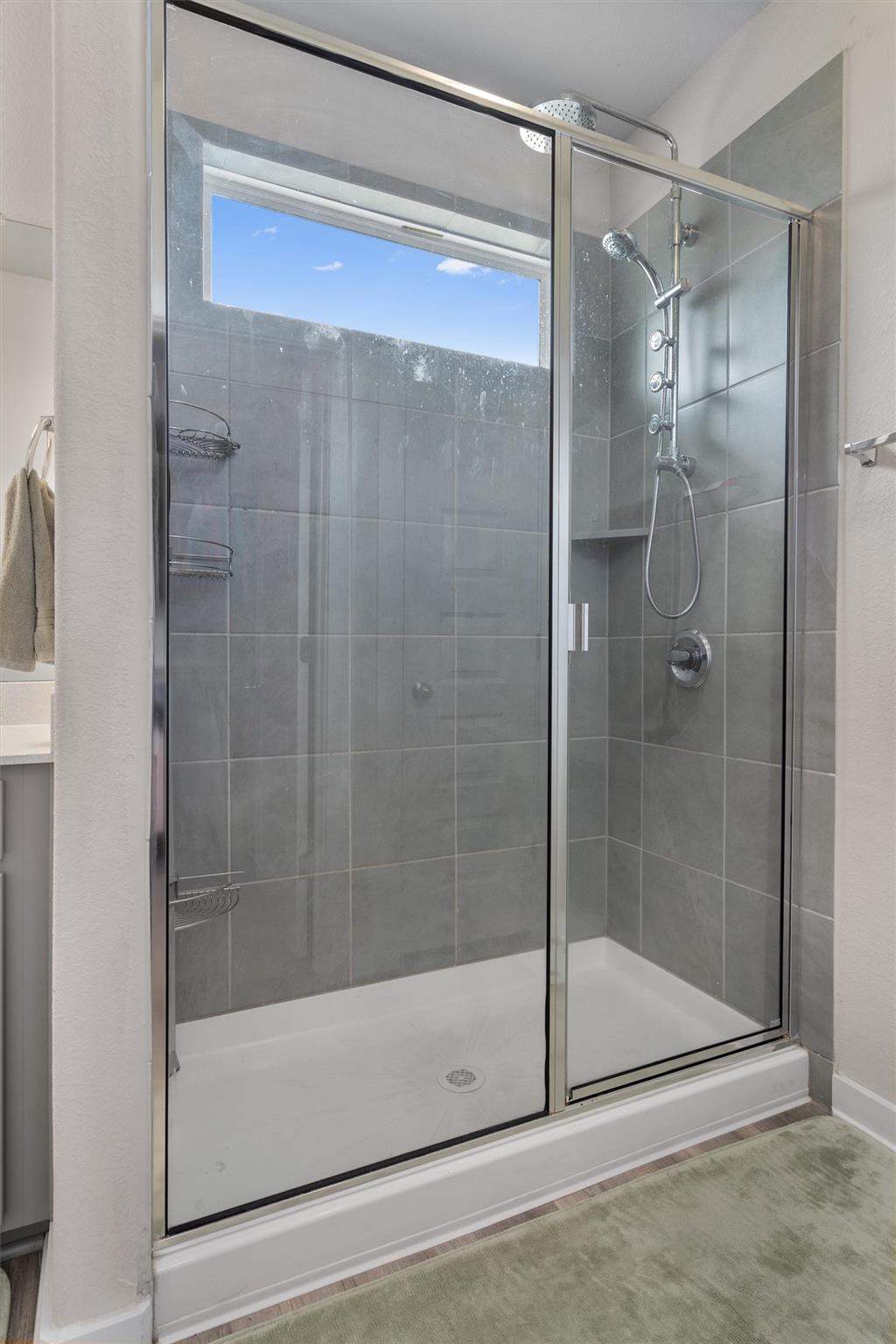 64 Bent Trail Ln, Georgetown, TX 78628