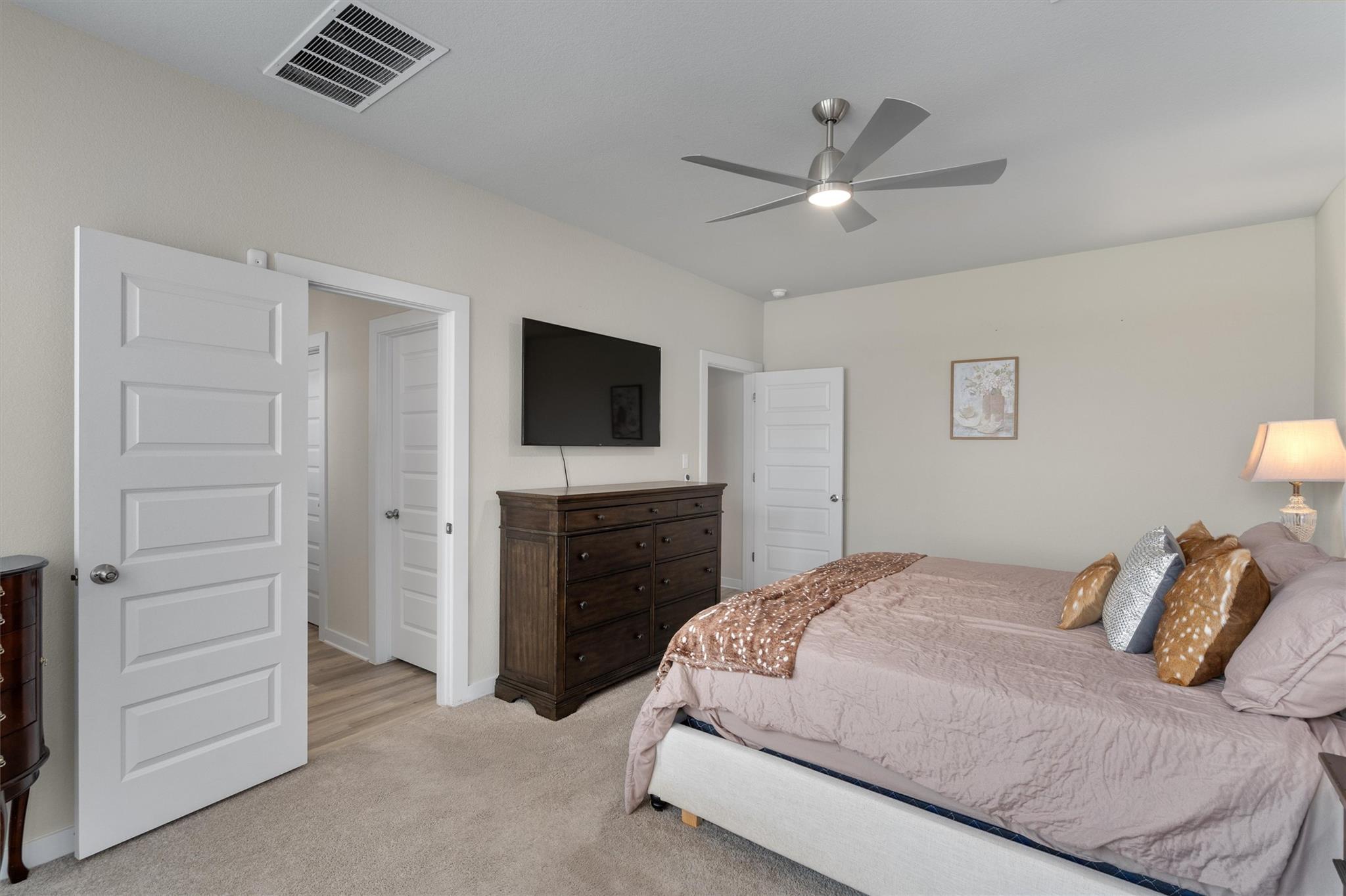 64 Bent Trail Ln, Georgetown, TX 78628