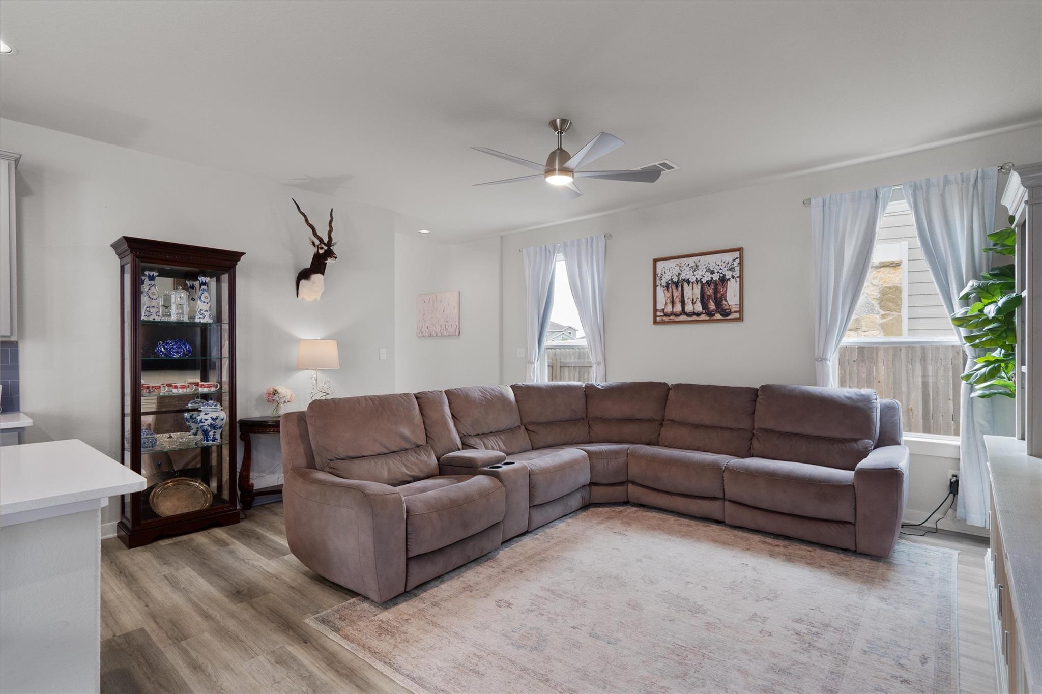 64 Bent Trail Ln, Georgetown, TX 78628