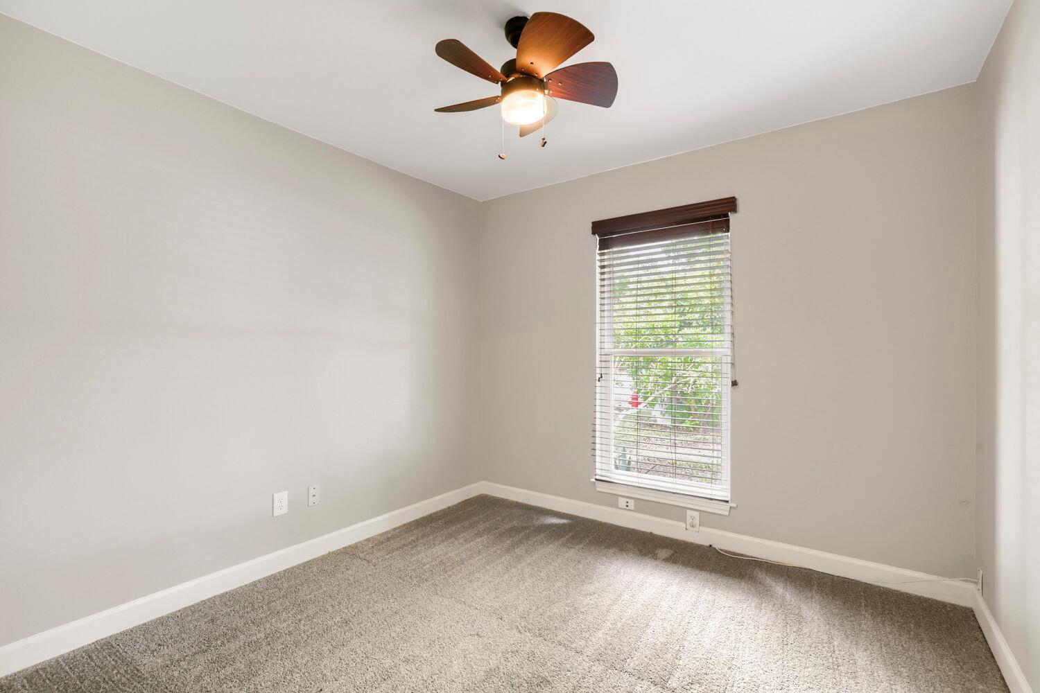 409 Kathleen Ln, Leander, TX 78641