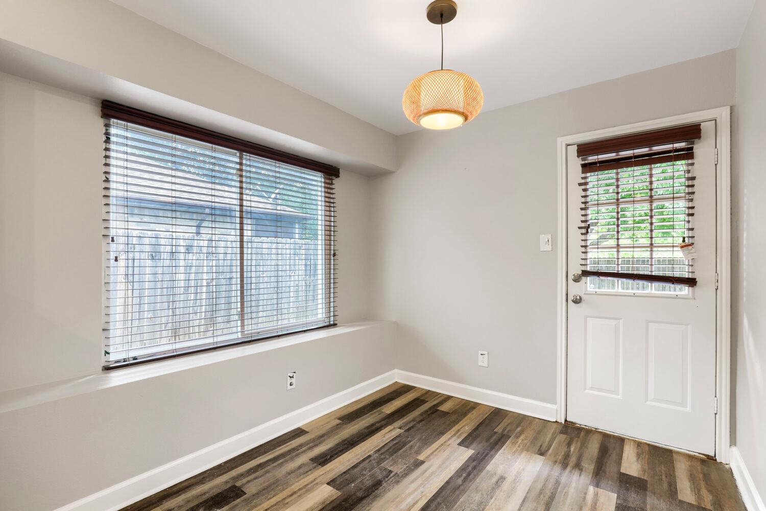 409 Kathleen Ln, Leander, TX 78641