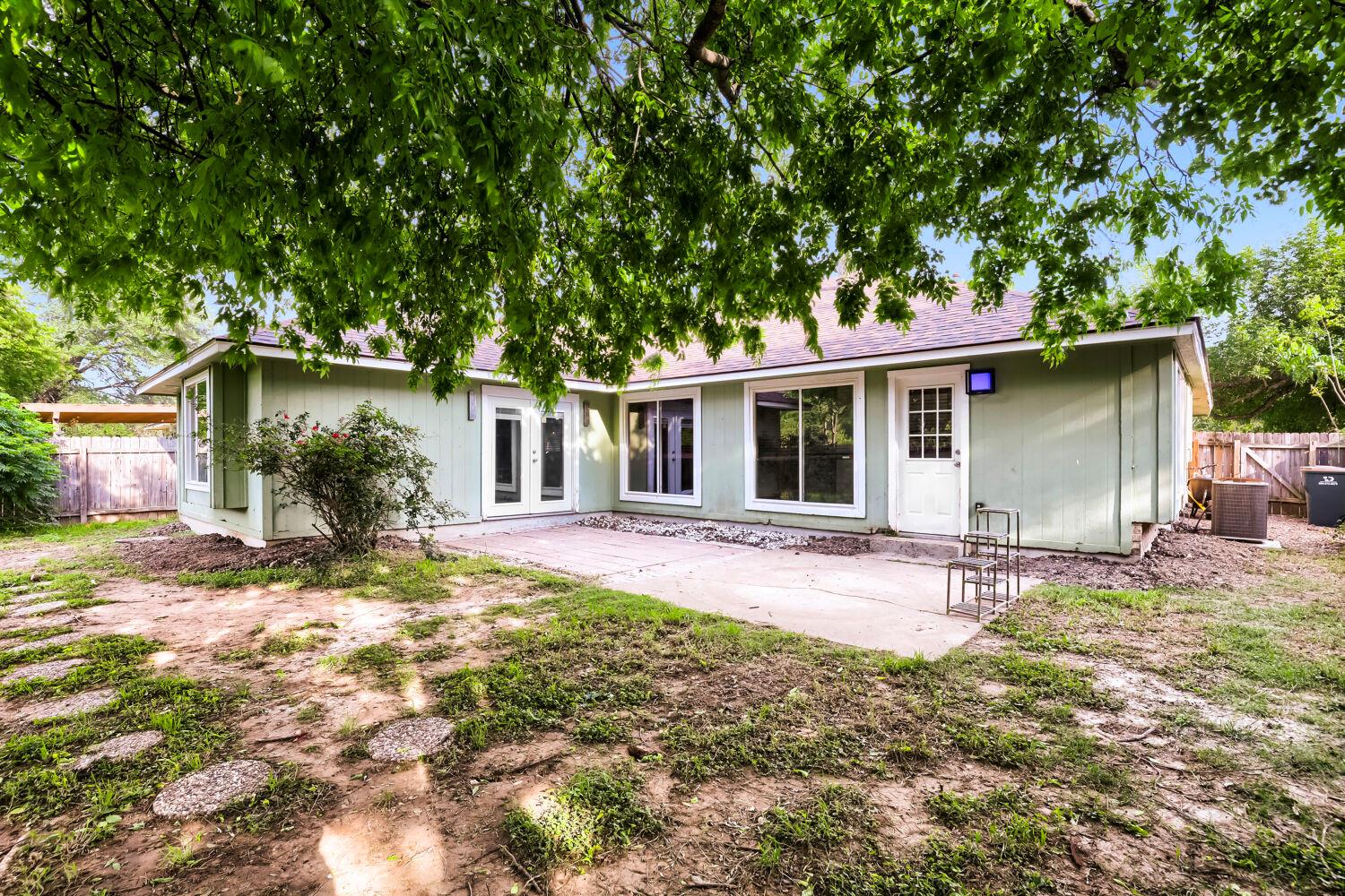 409 Kathleen Ln, Leander, TX 78641