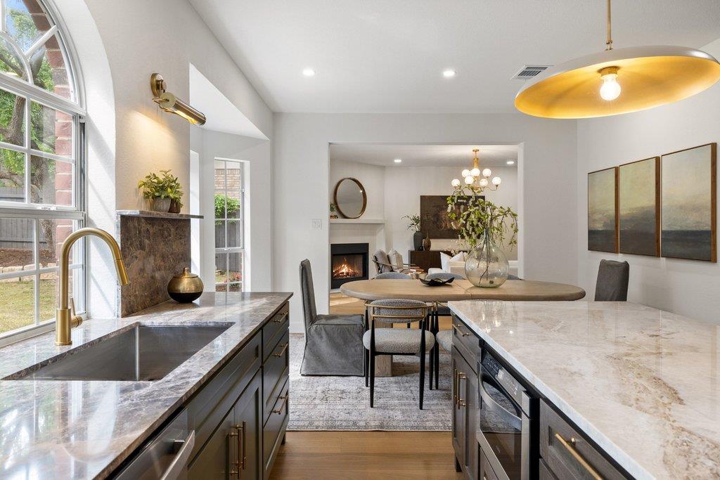 7516 Orrick Dr, Austin, TX 78749