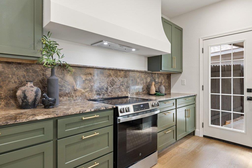 7516 Orrick Dr, Austin, TX 78749