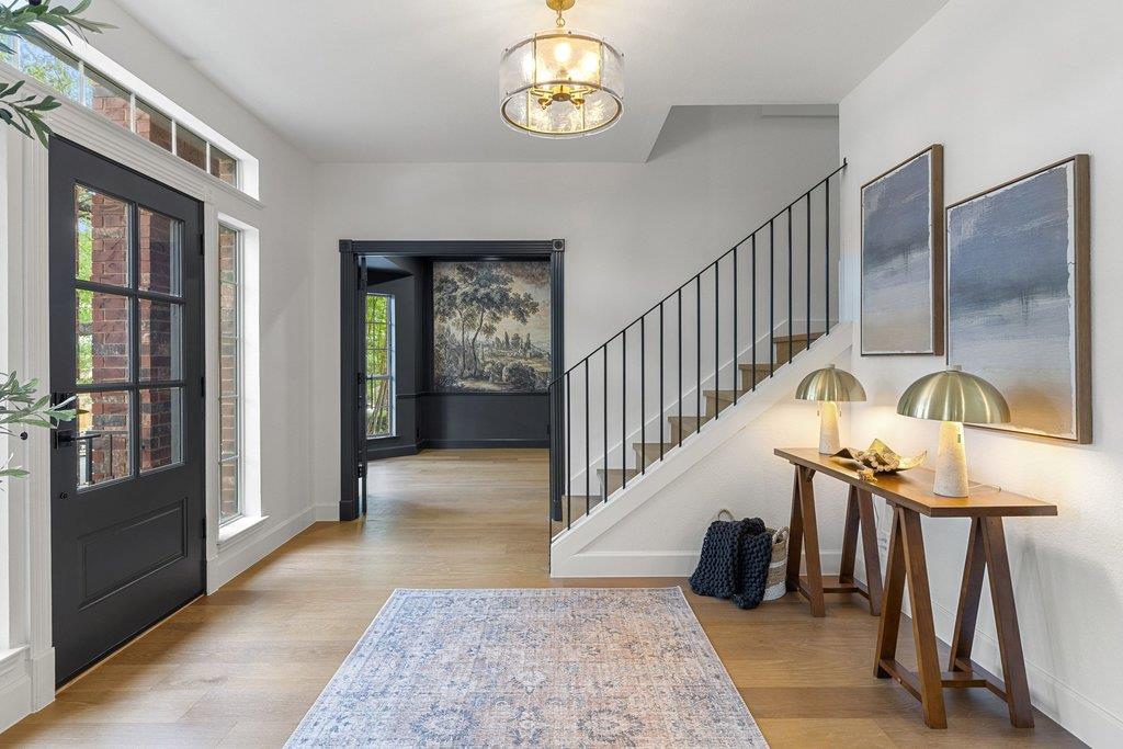 7516 Orrick Dr, Austin, TX 78749