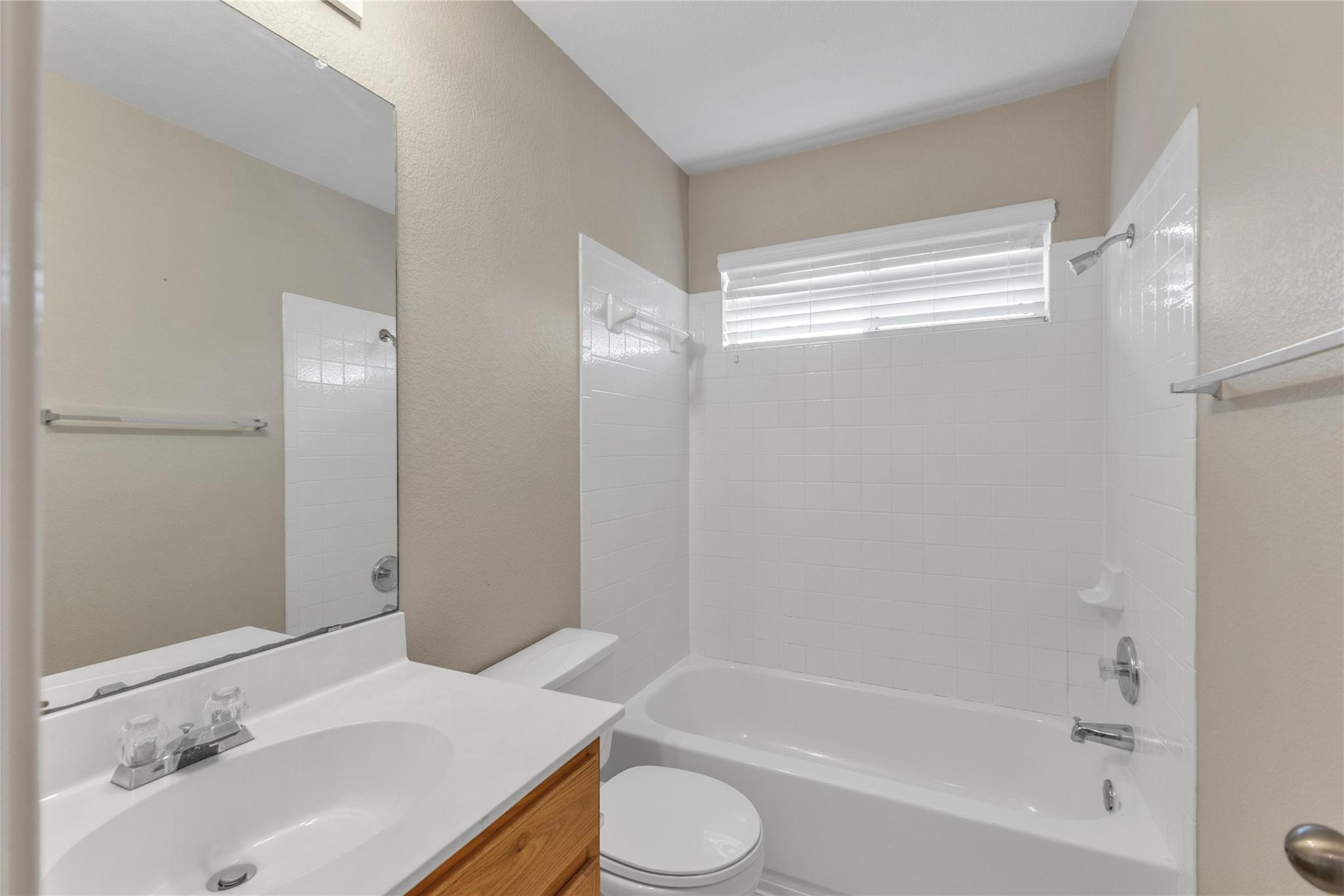 3730 Castle Rock Dr, Round Rock, TX 78681