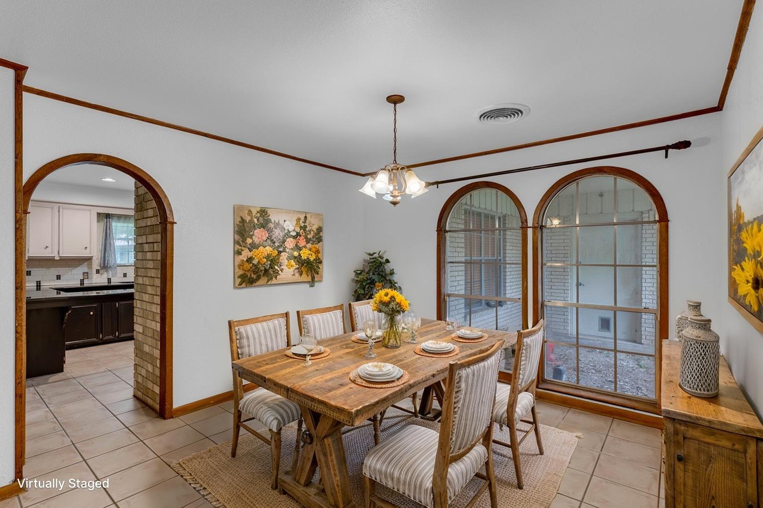 1011 N Vanderveer St, Burnet, TX 78611