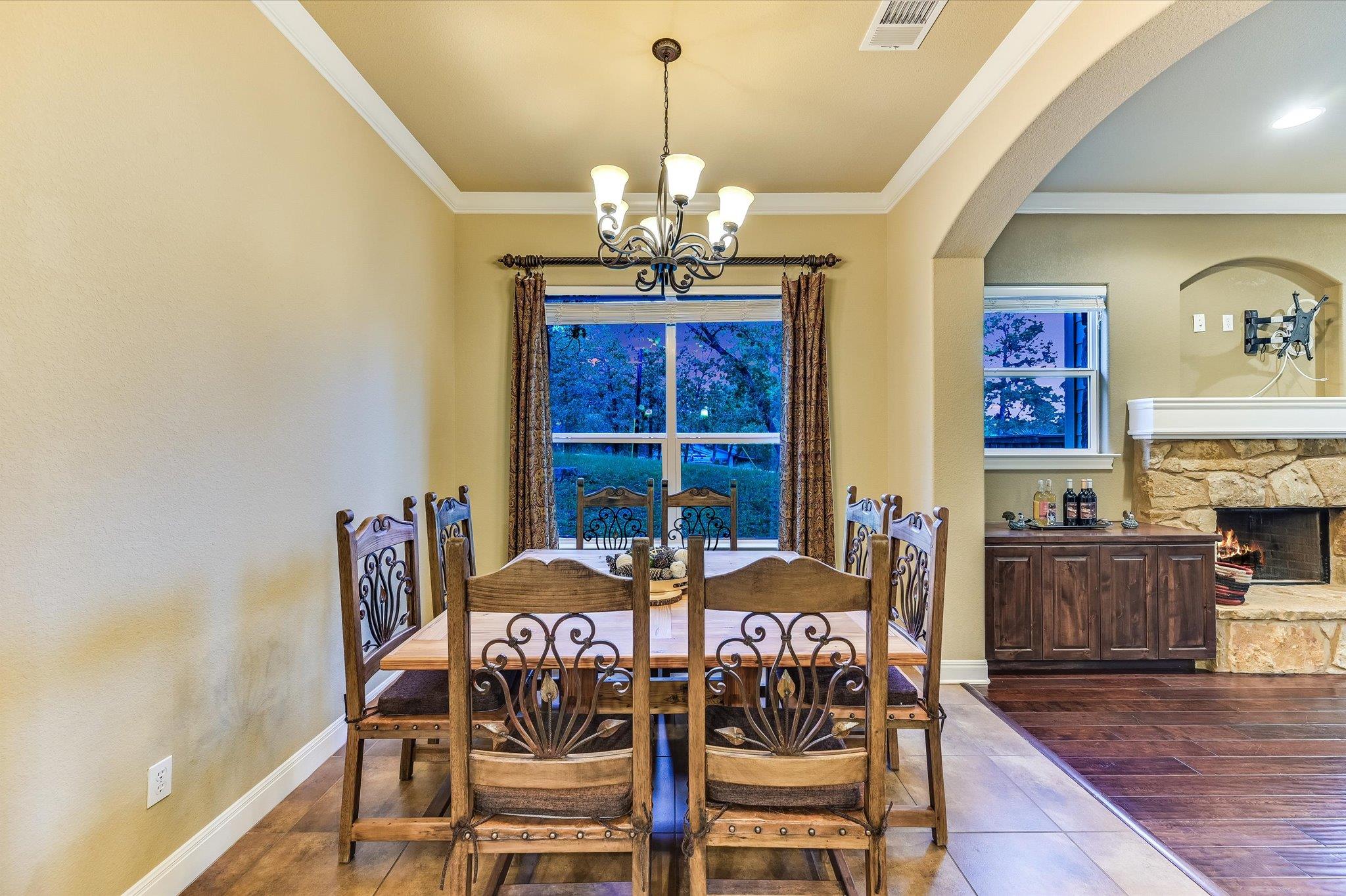 344 Tahitian Dr, Bastrop, TX 78602