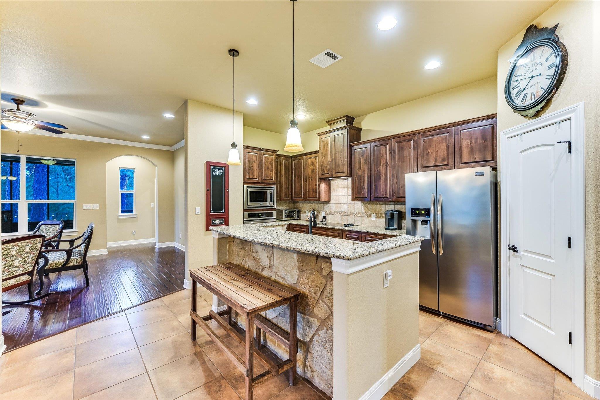 344 Tahitian Dr, Bastrop, TX 78602