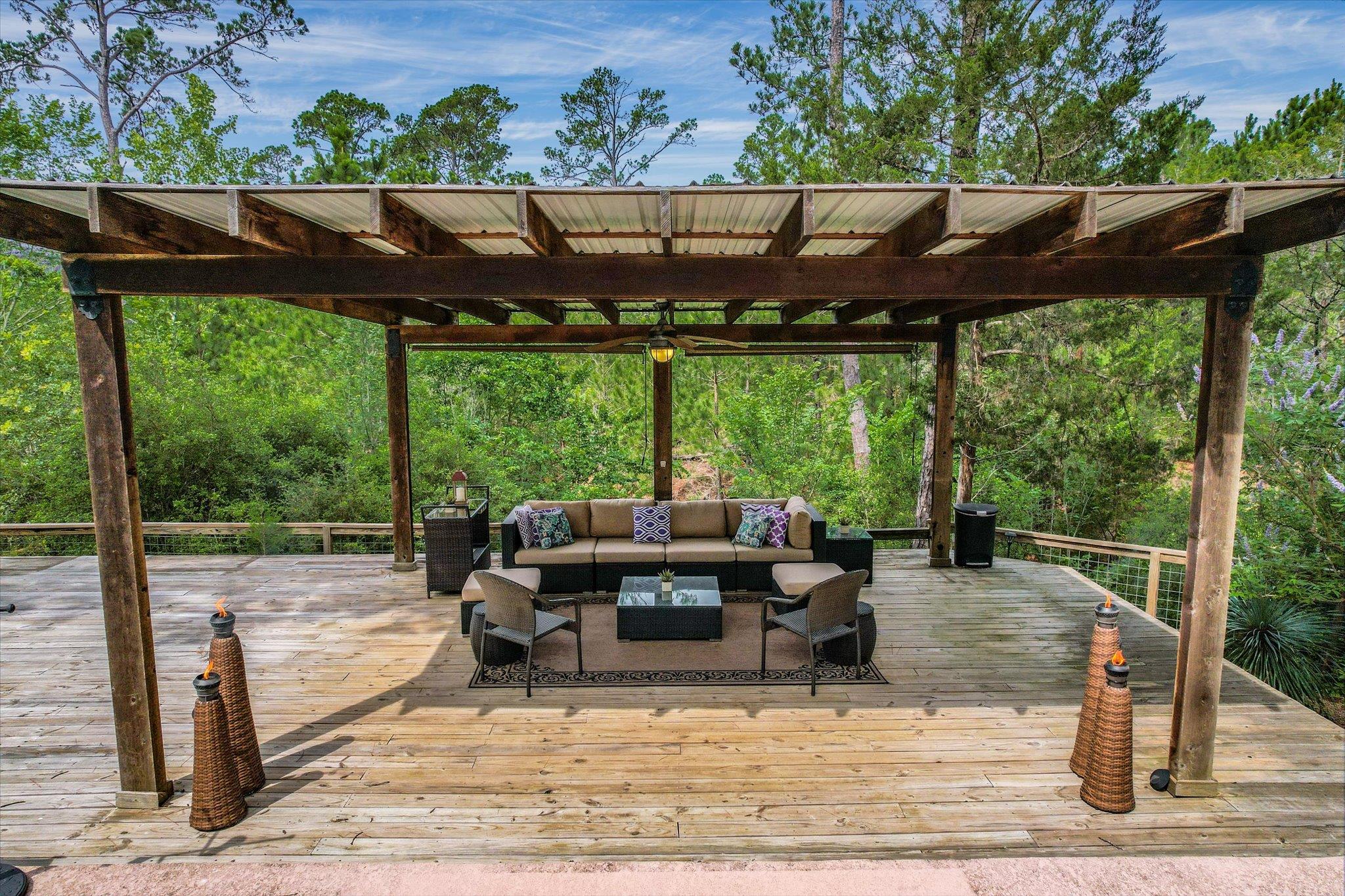 344 Tahitian Dr, Bastrop, TX 78602