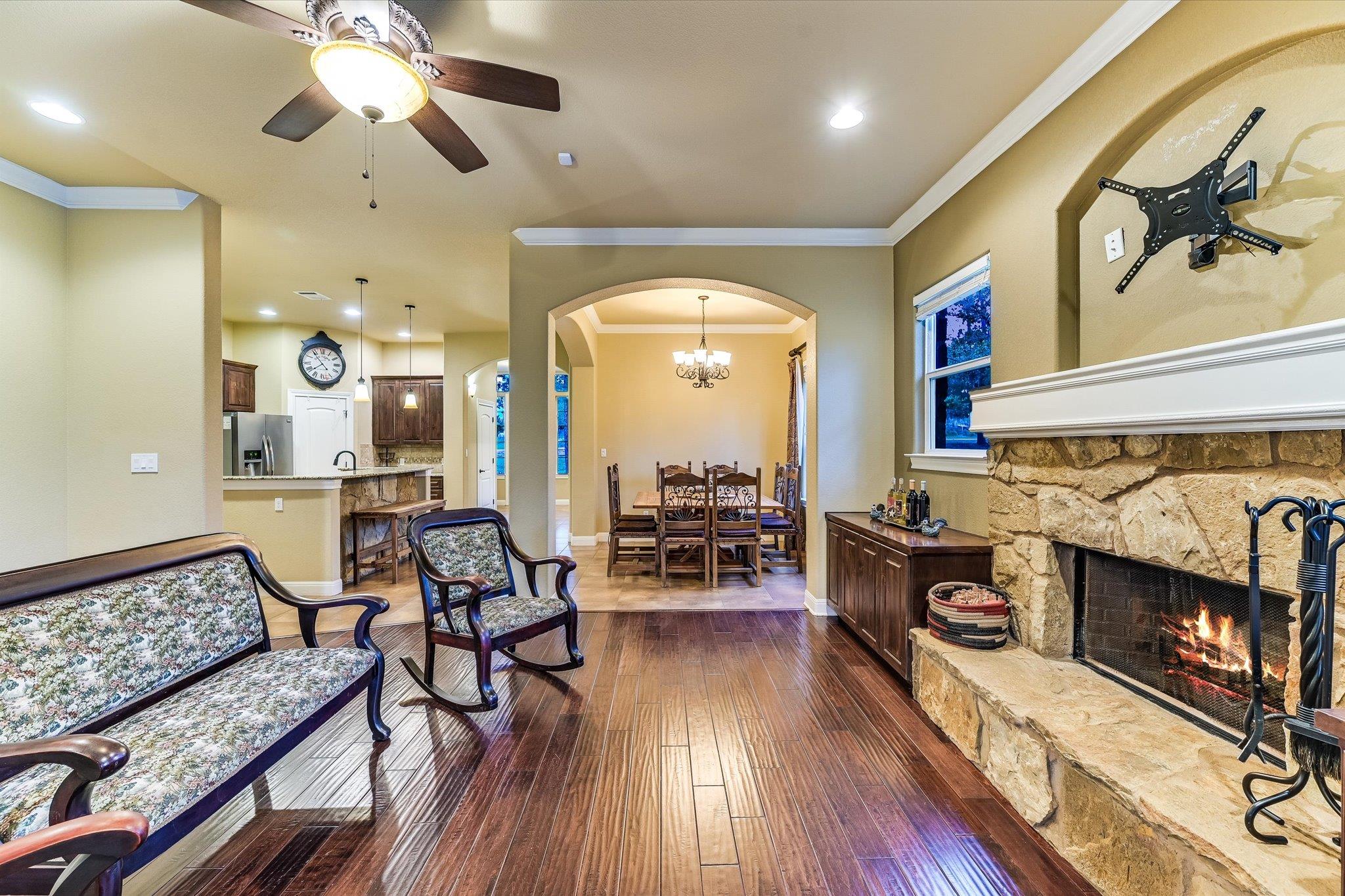344 Tahitian Dr, Bastrop, TX 78602
