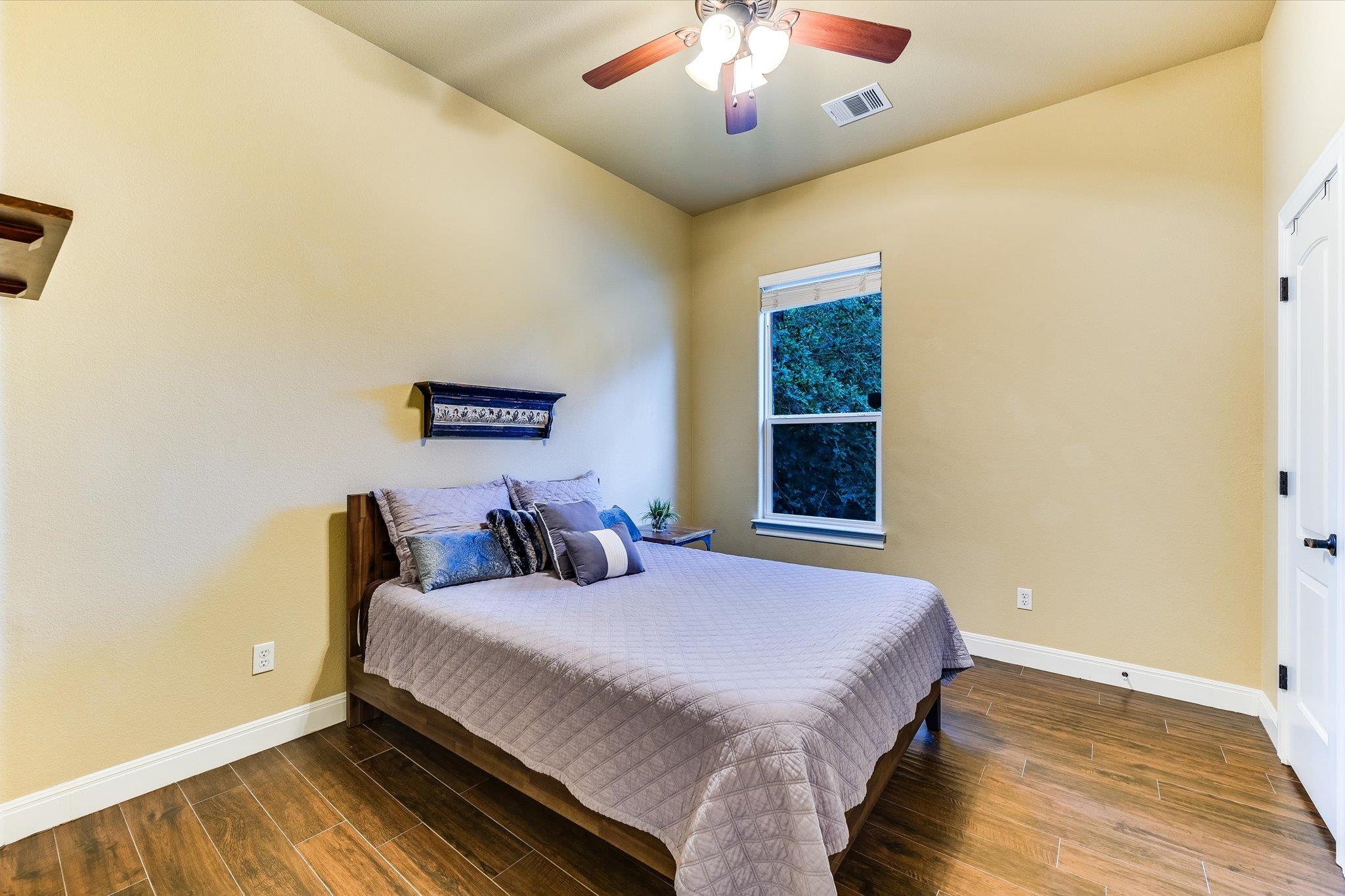 344 Tahitian Dr, Bastrop, TX 78602
