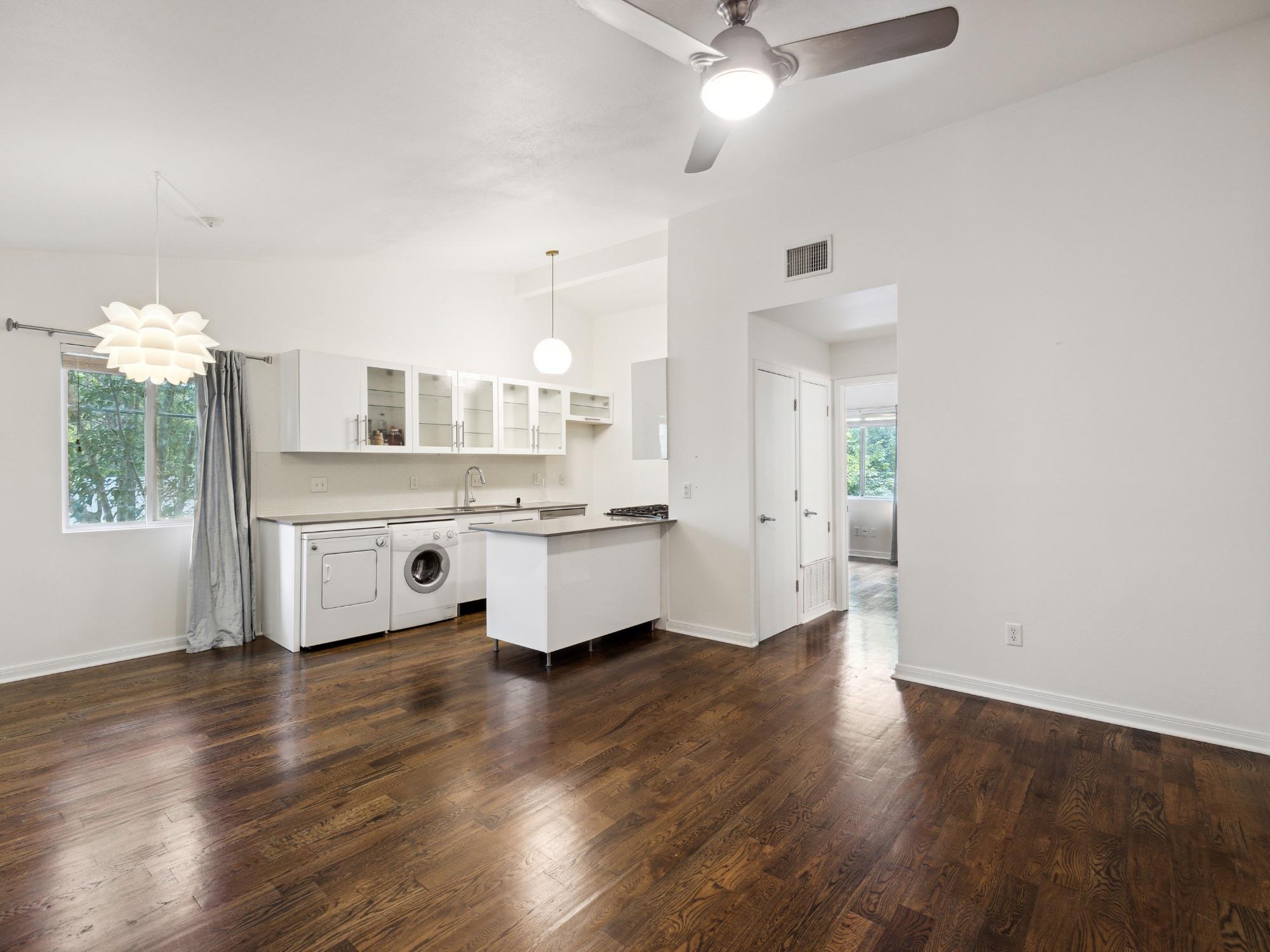 1503 W 9th St # 204, Austin, TX 78703