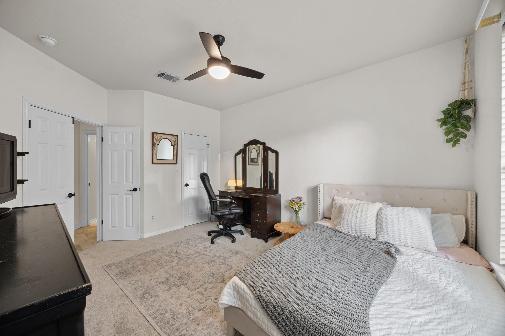 3304 Mulberry Creek Dr, Austin, TX 78732