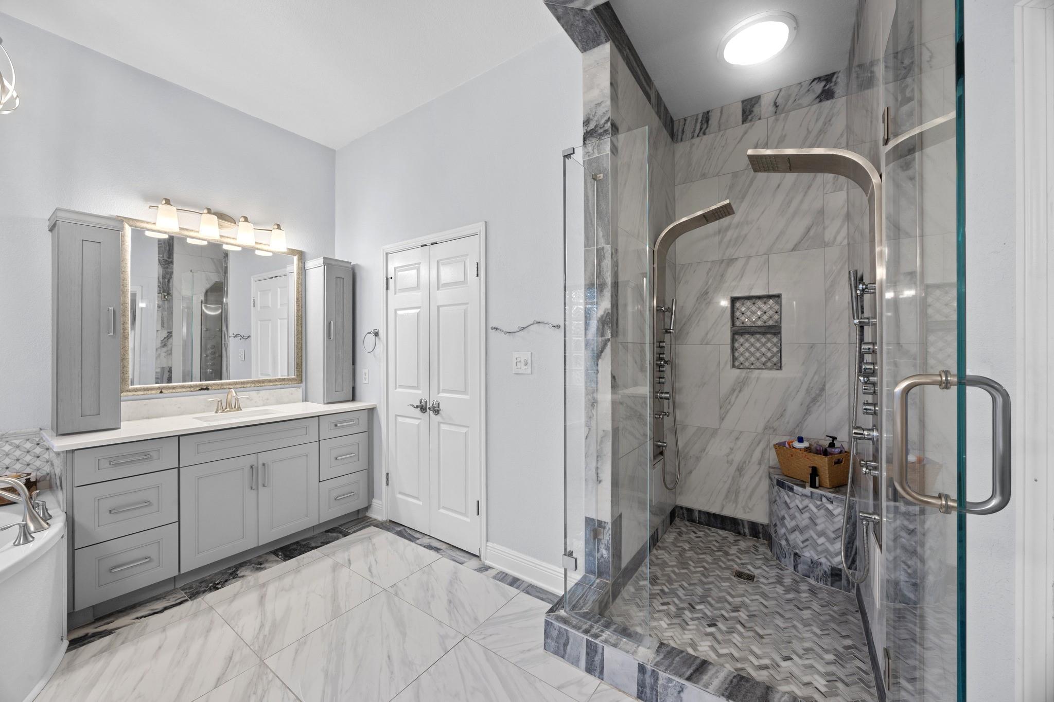 3304 Mulberry Creek Dr, Austin, TX 78732