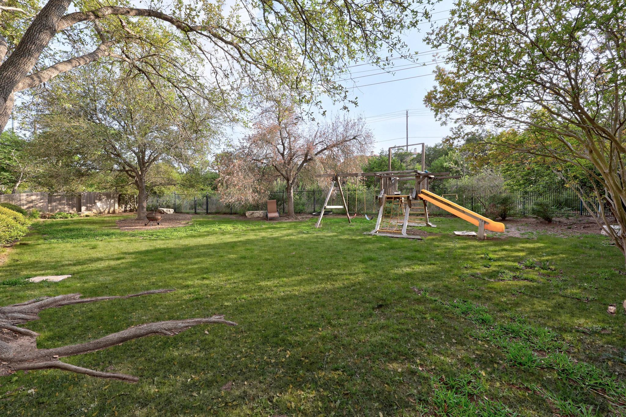 3304 Mulberry Creek Dr, Austin, TX 78732