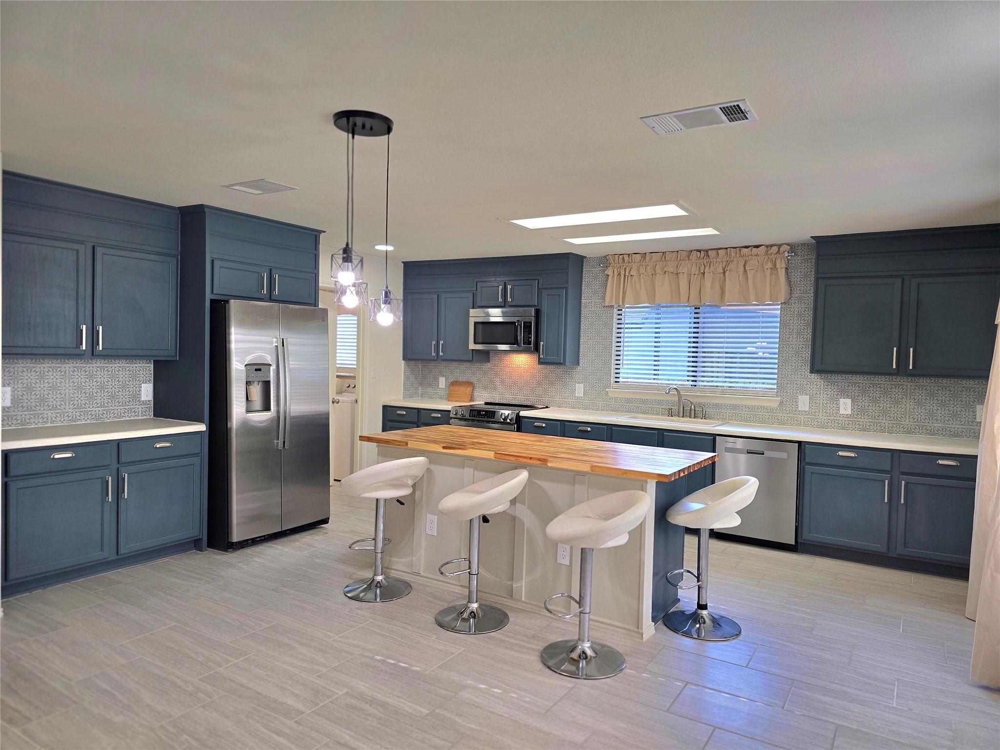 1413 Baffin Cv, Round Rock, TX 78664