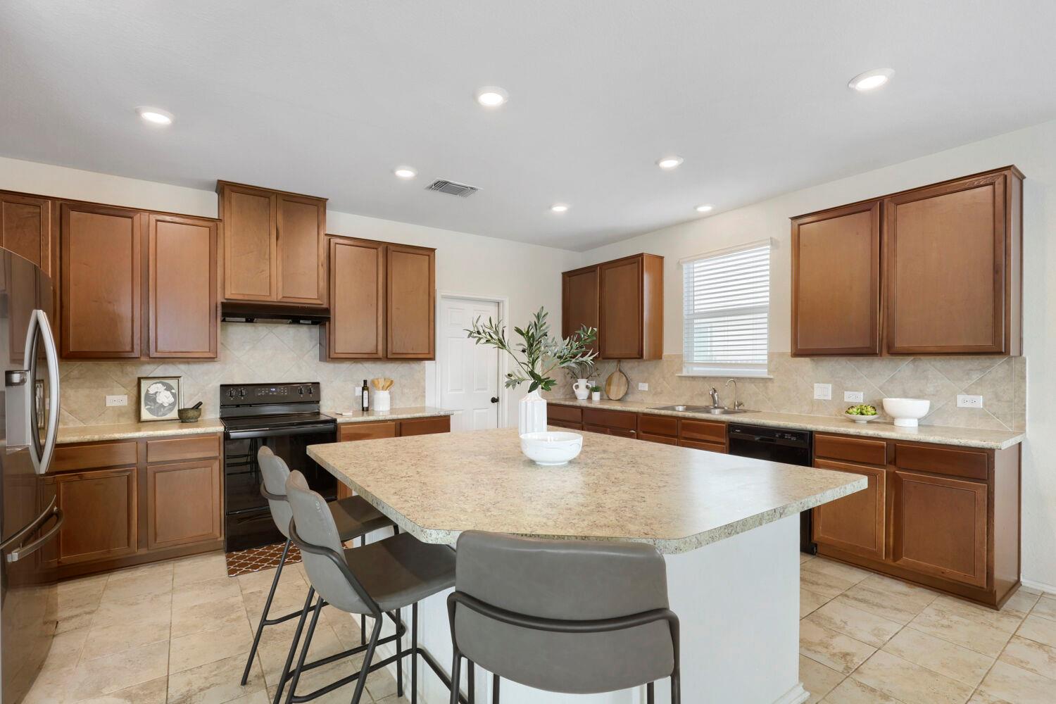 538 Thunder Valley Trl, Georgetown, TX 78626