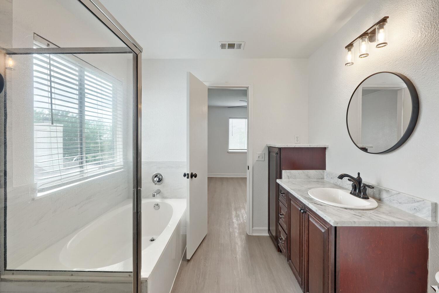 184 Unity, Kyle, TX 78640