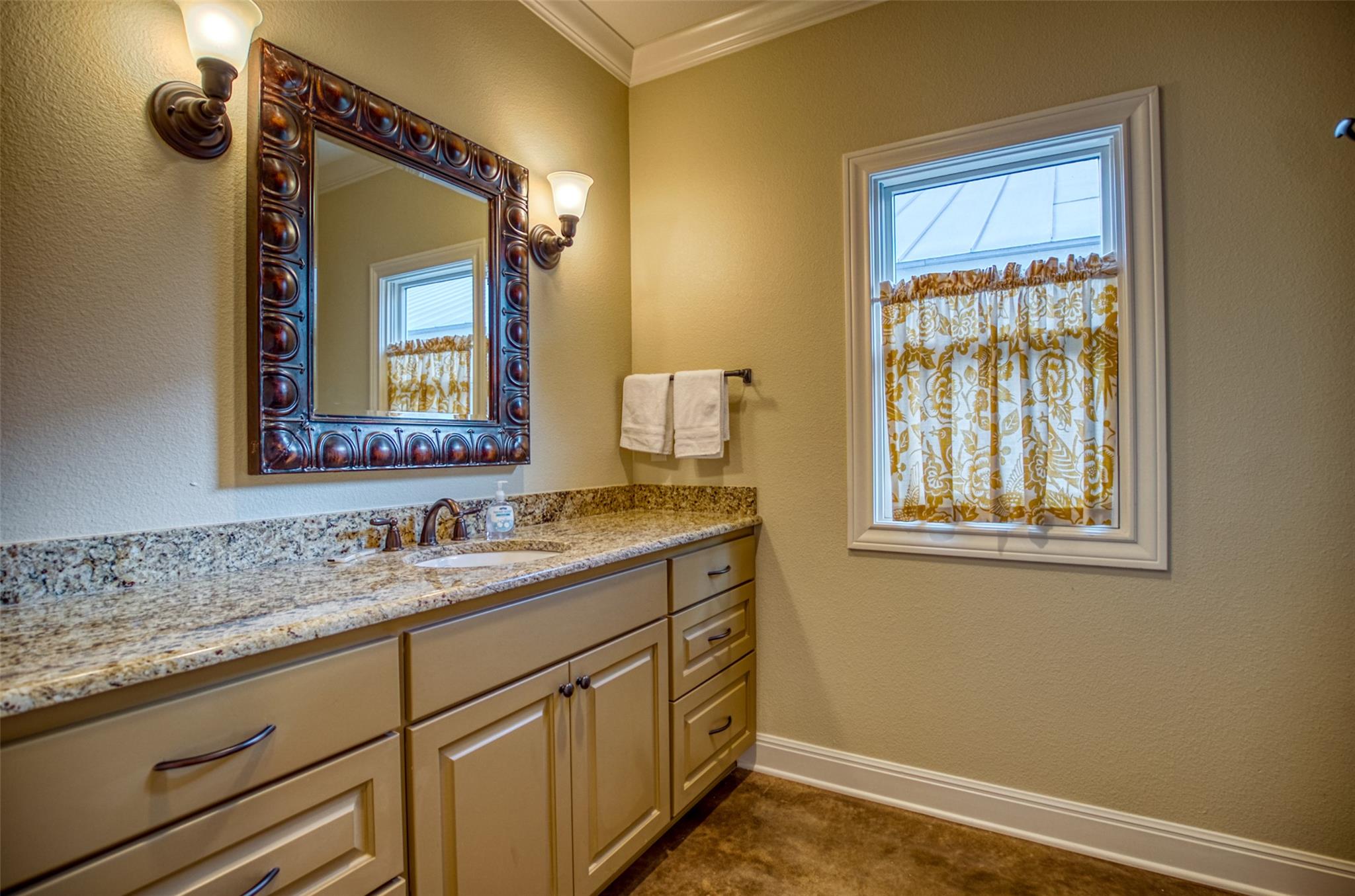 1035 Timber Elm, Seguin, TX 78155