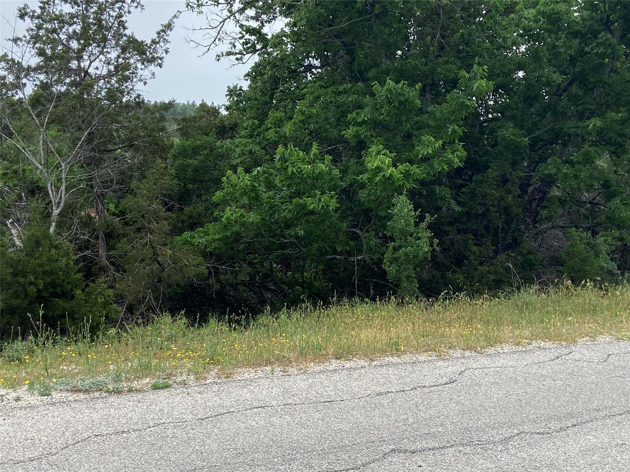 5615 Clubhouse Dr, Lago Vista, TX 78645