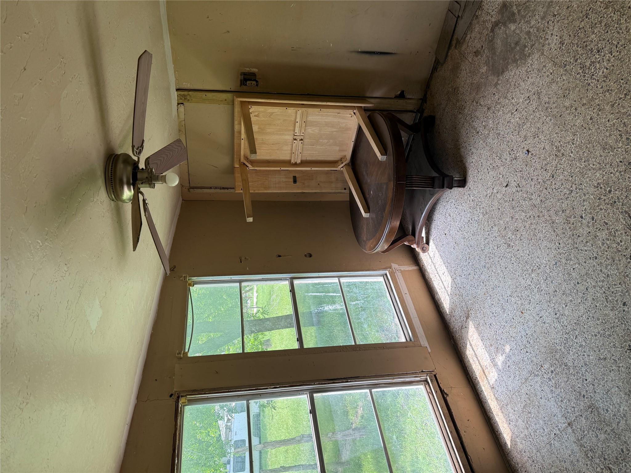 805 W Avenue C, Lampasas, TX 76550