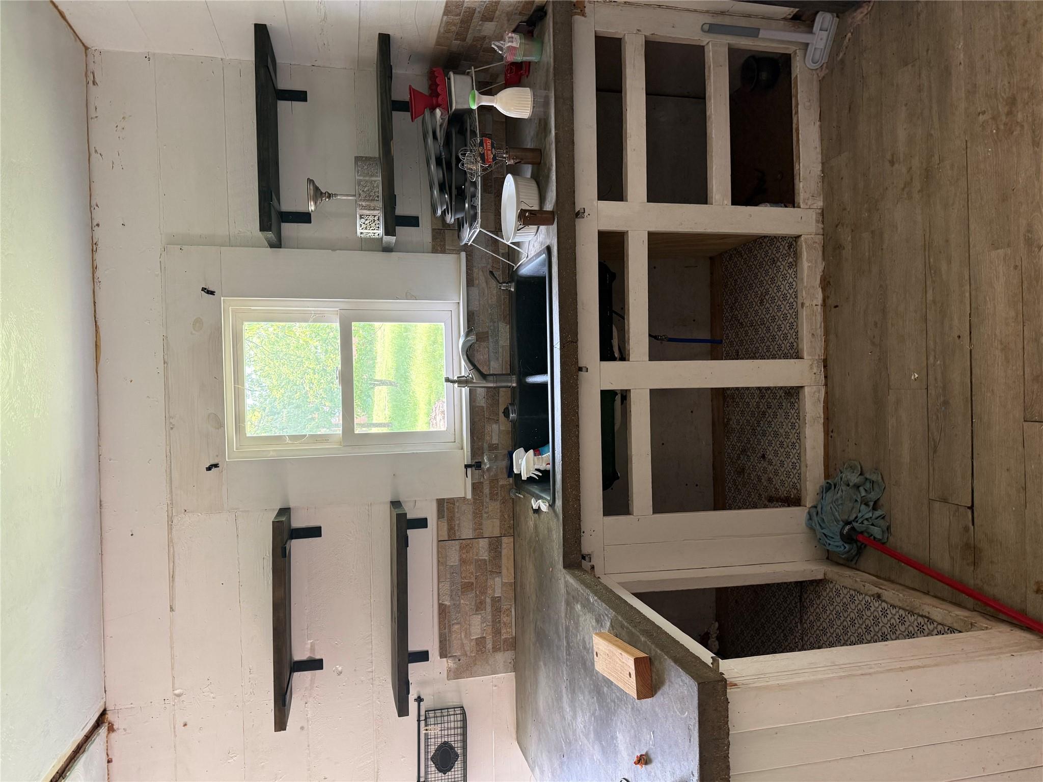 805 W Avenue C, Lampasas, TX 76550