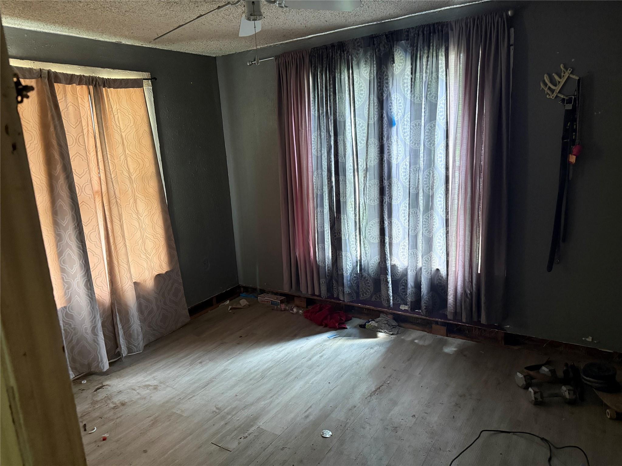 805 W Avenue C, Lampasas, TX 76550