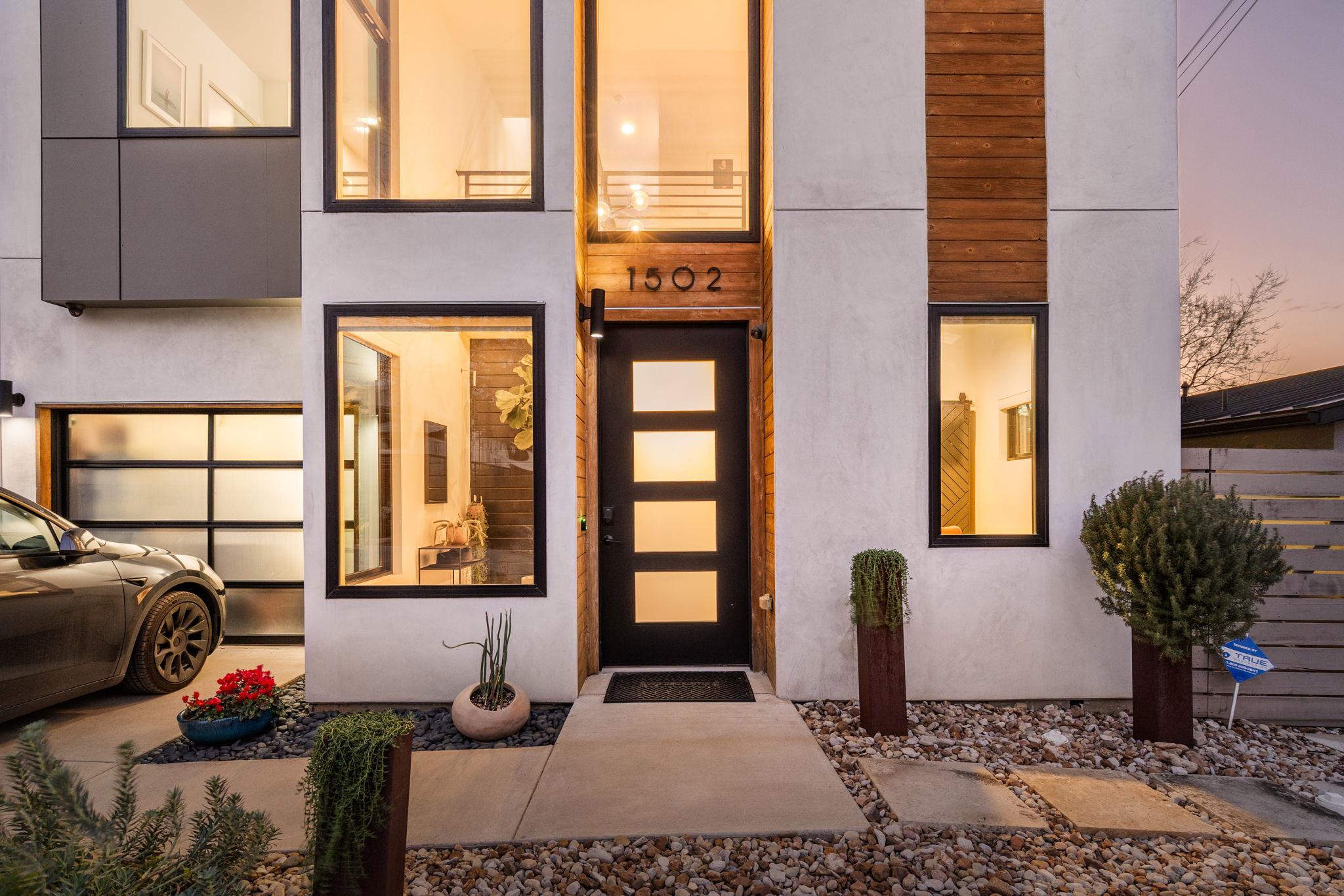 1502 Waller St, Austin, TX 78702