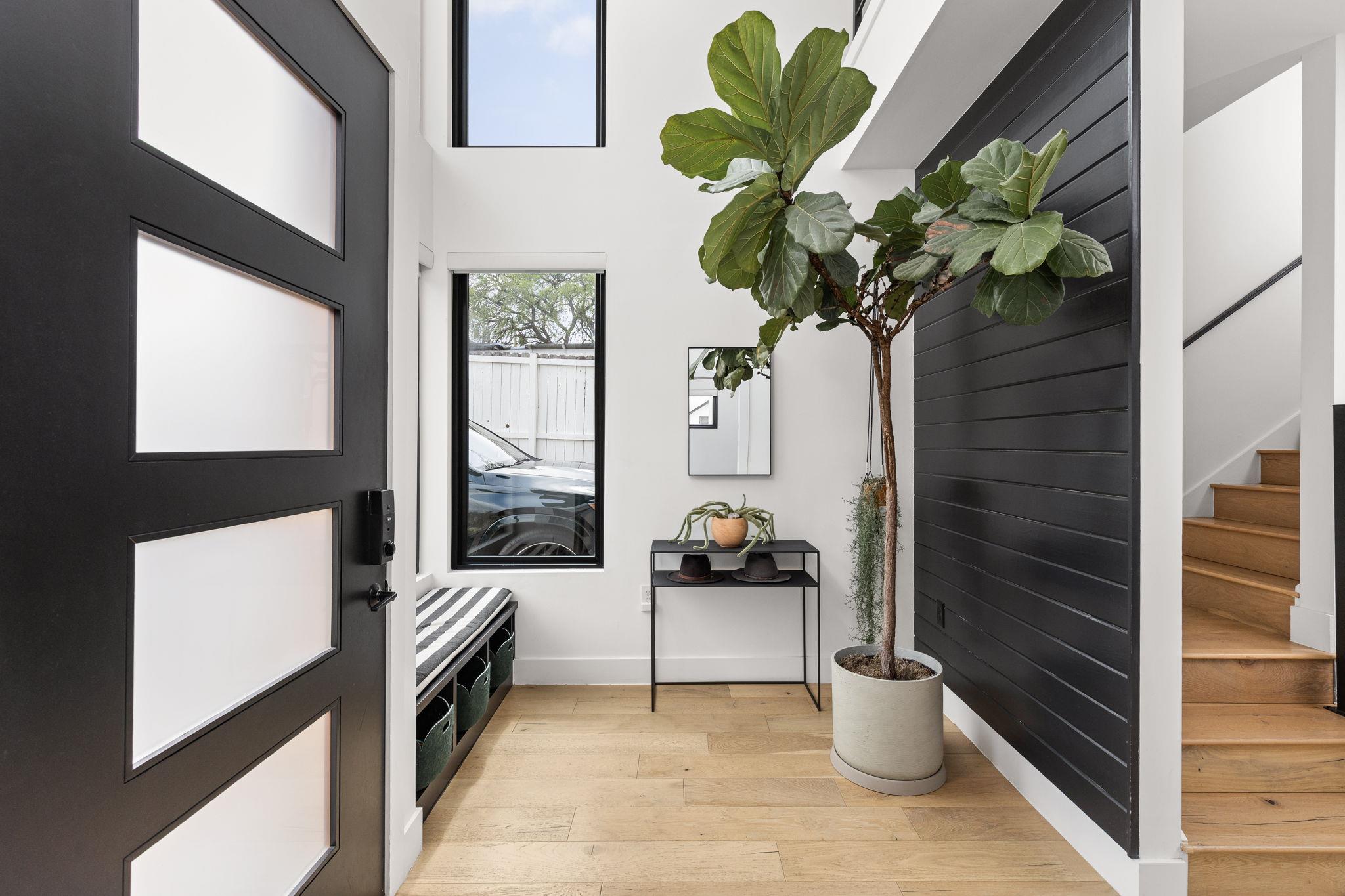 1502 Waller St, Austin, TX 78702