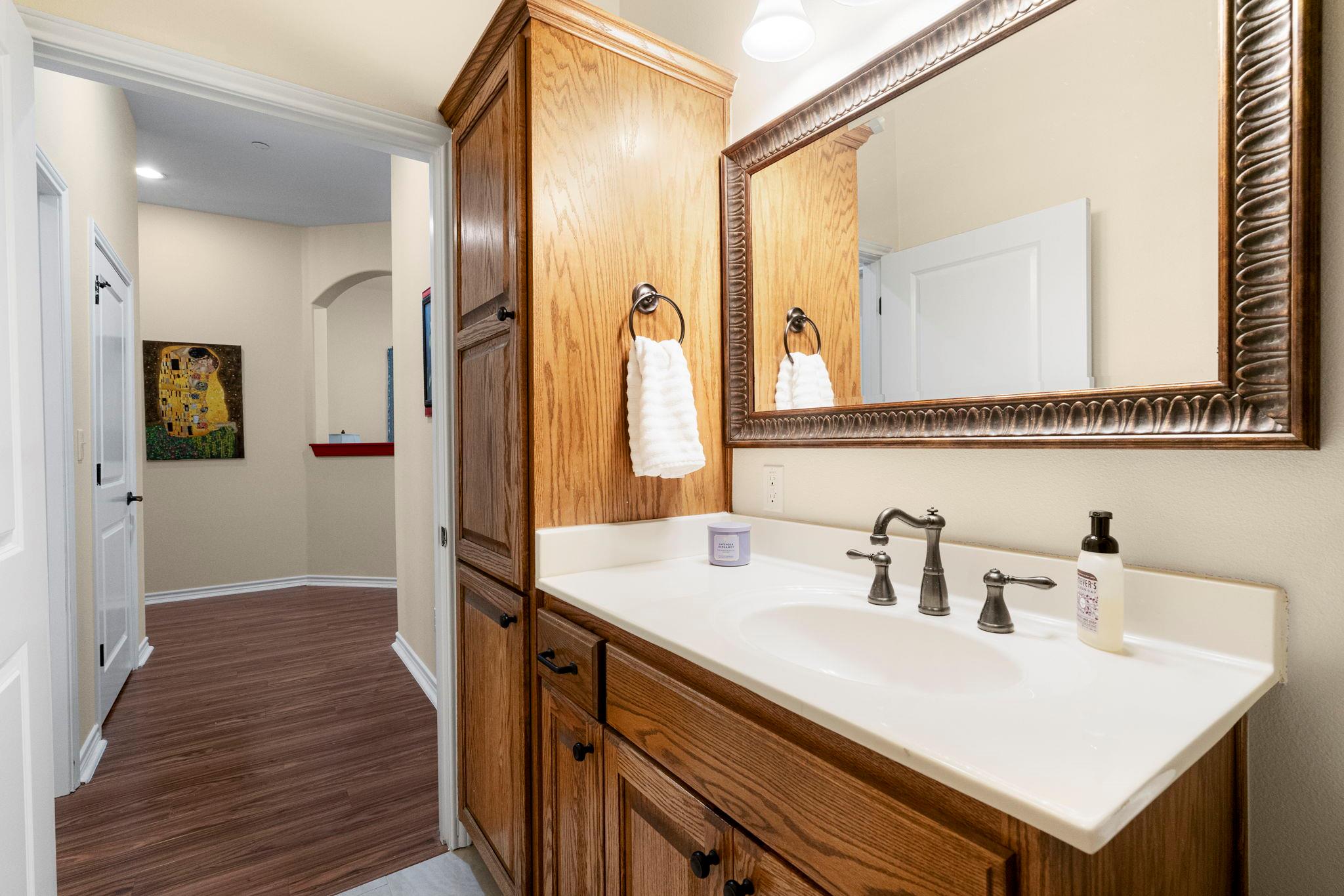 2601 N Quinlan Park Rd # 401, Austin, TX 78732