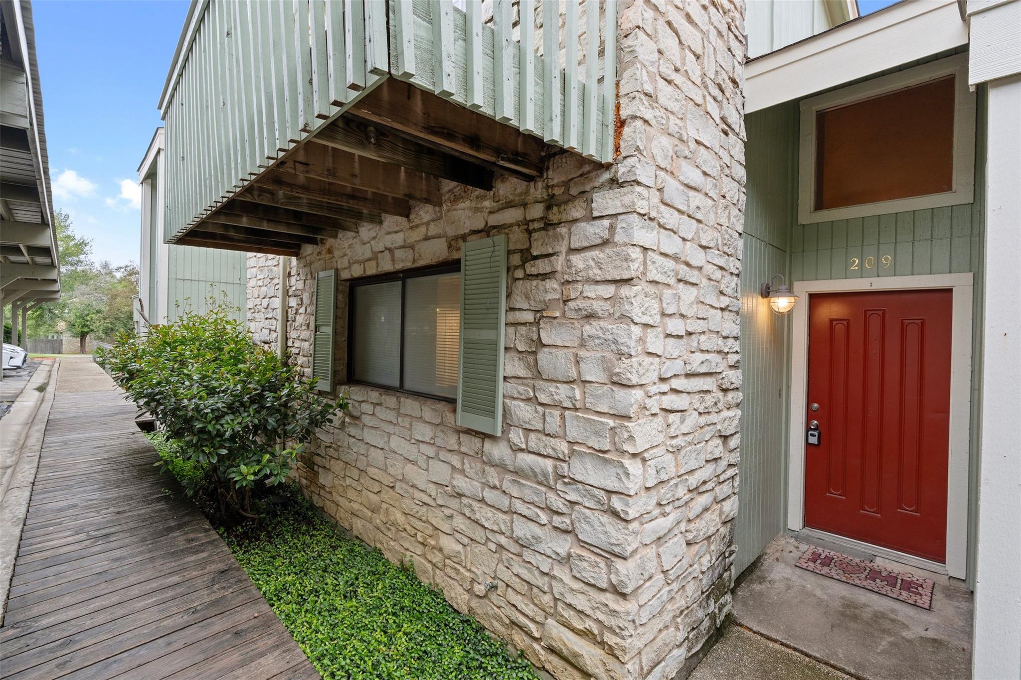500 HESTERS CROSSING Rd # 209, Round Rock, TX 78681