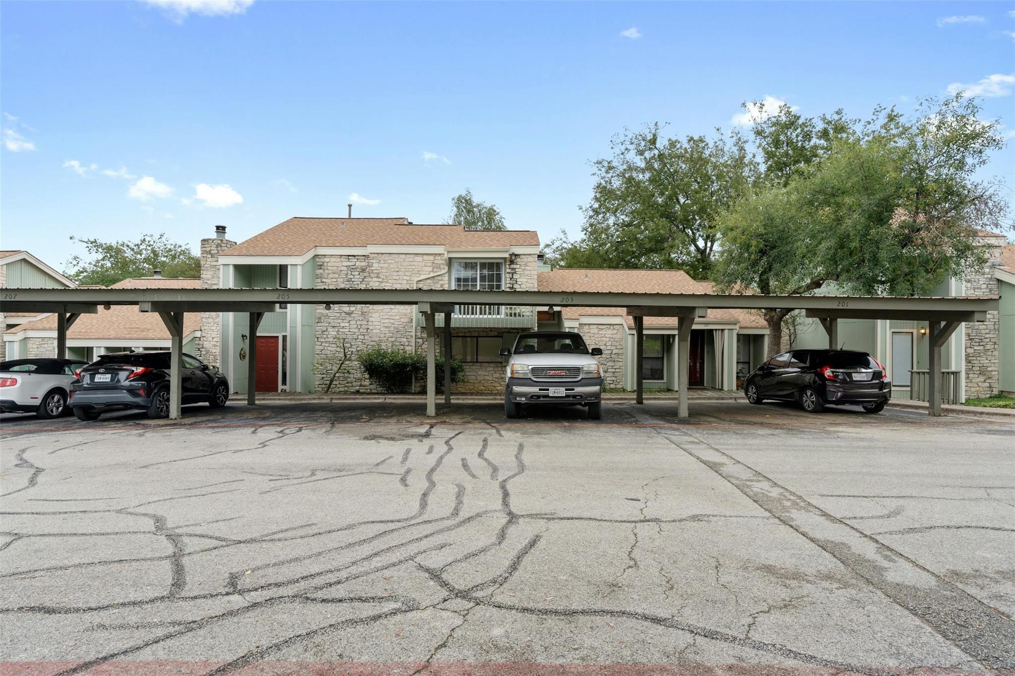 500 HESTERS CROSSING Rd # 209, Round Rock, TX 78681