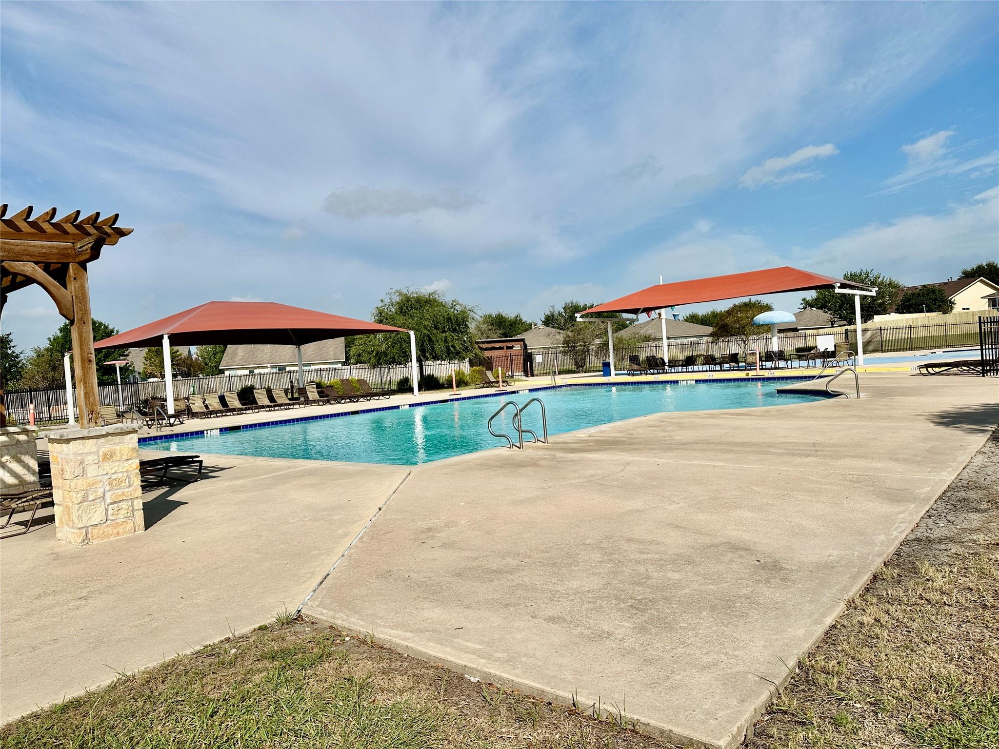 207 Dragon Ridge Rd, Buda, TX 78610