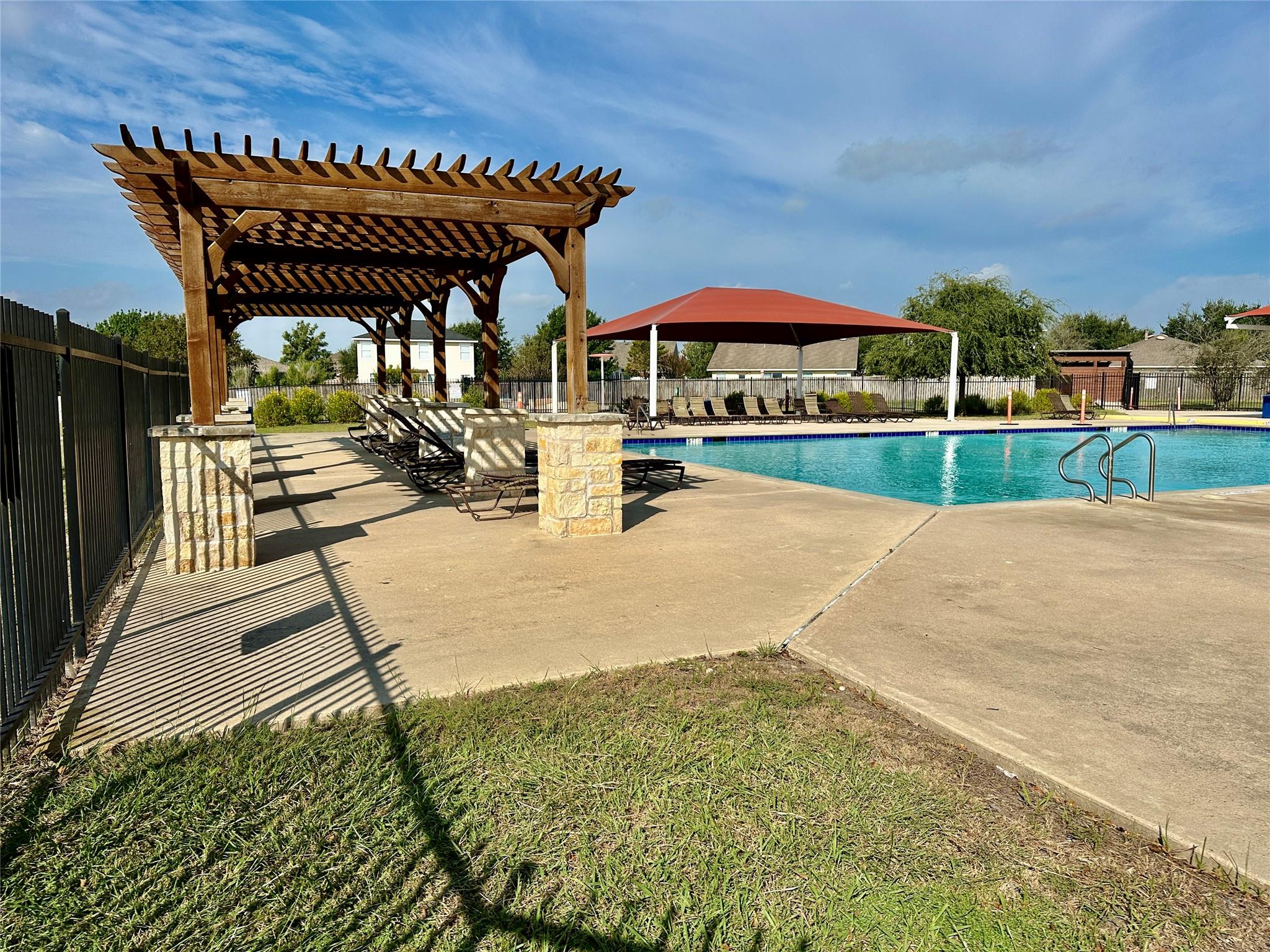 207 Dragon Ridge Rd, Buda, TX 78610