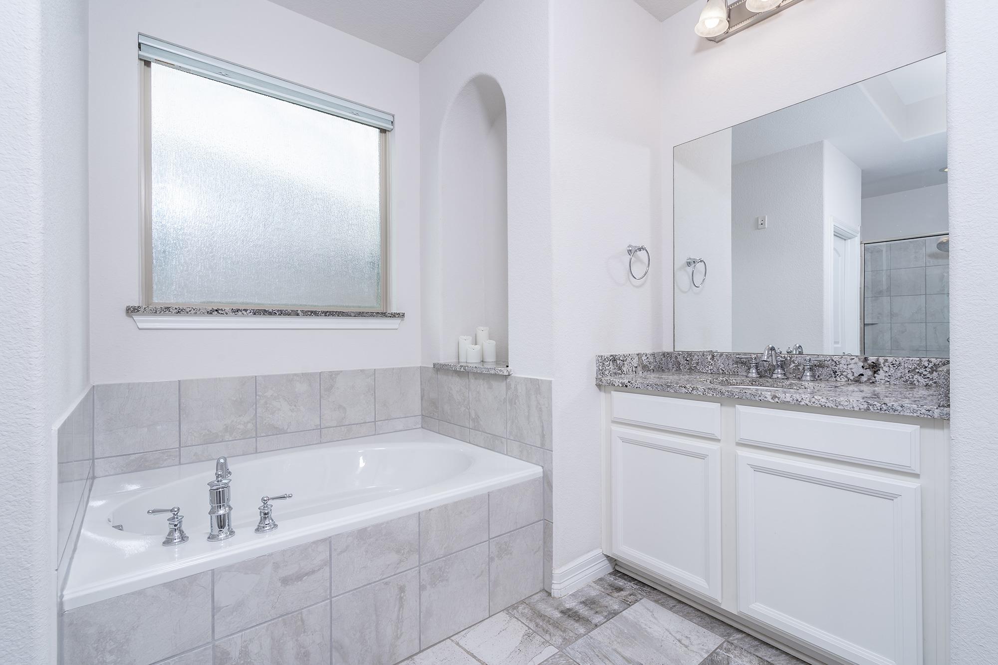 1232 Naranjo Dr, Georgetown, TX 78628